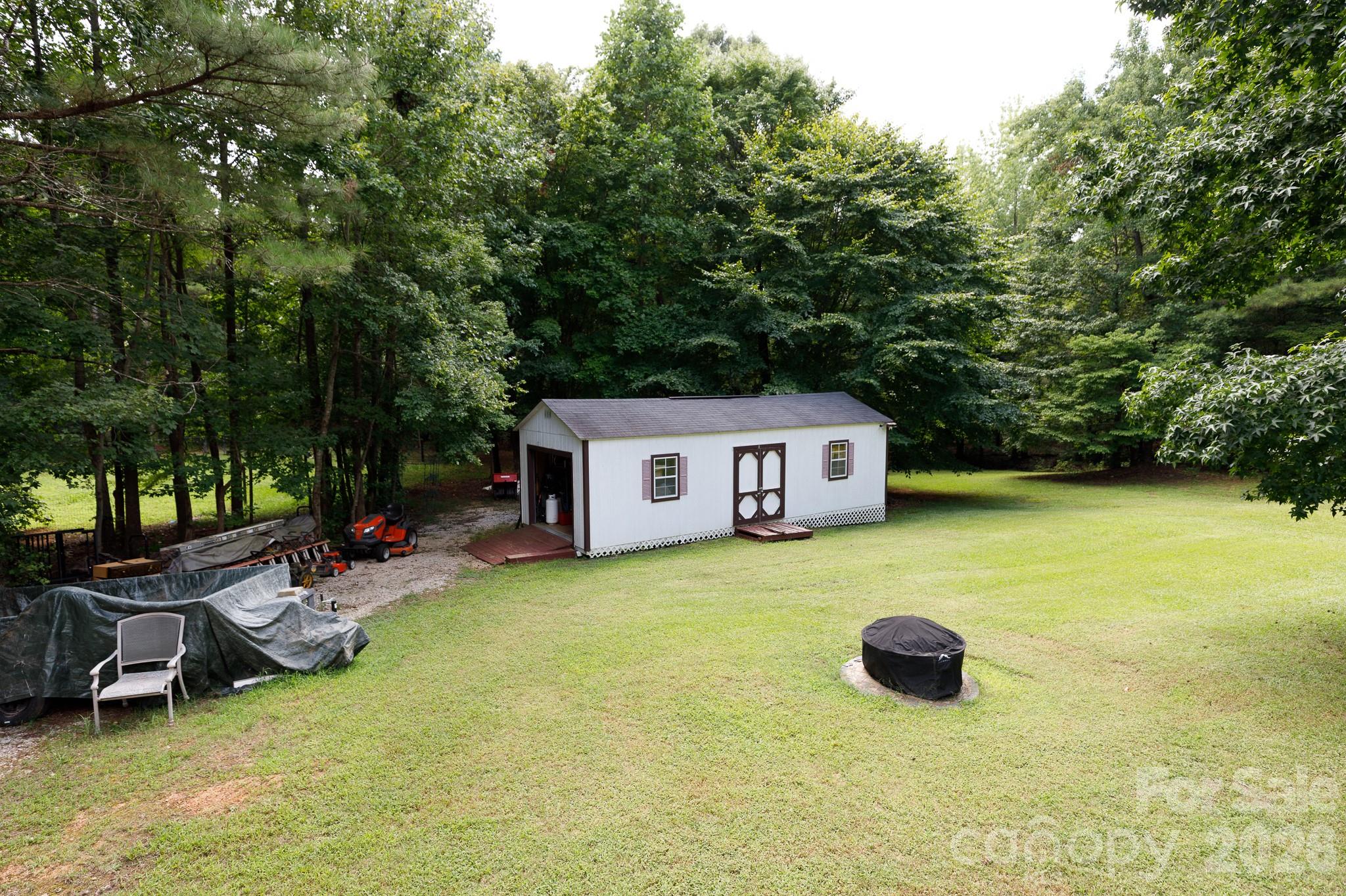 main property photo 18