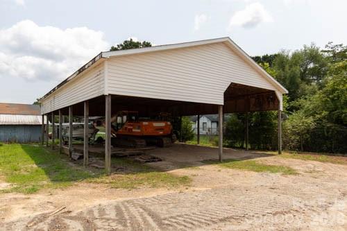 main property photo 12
