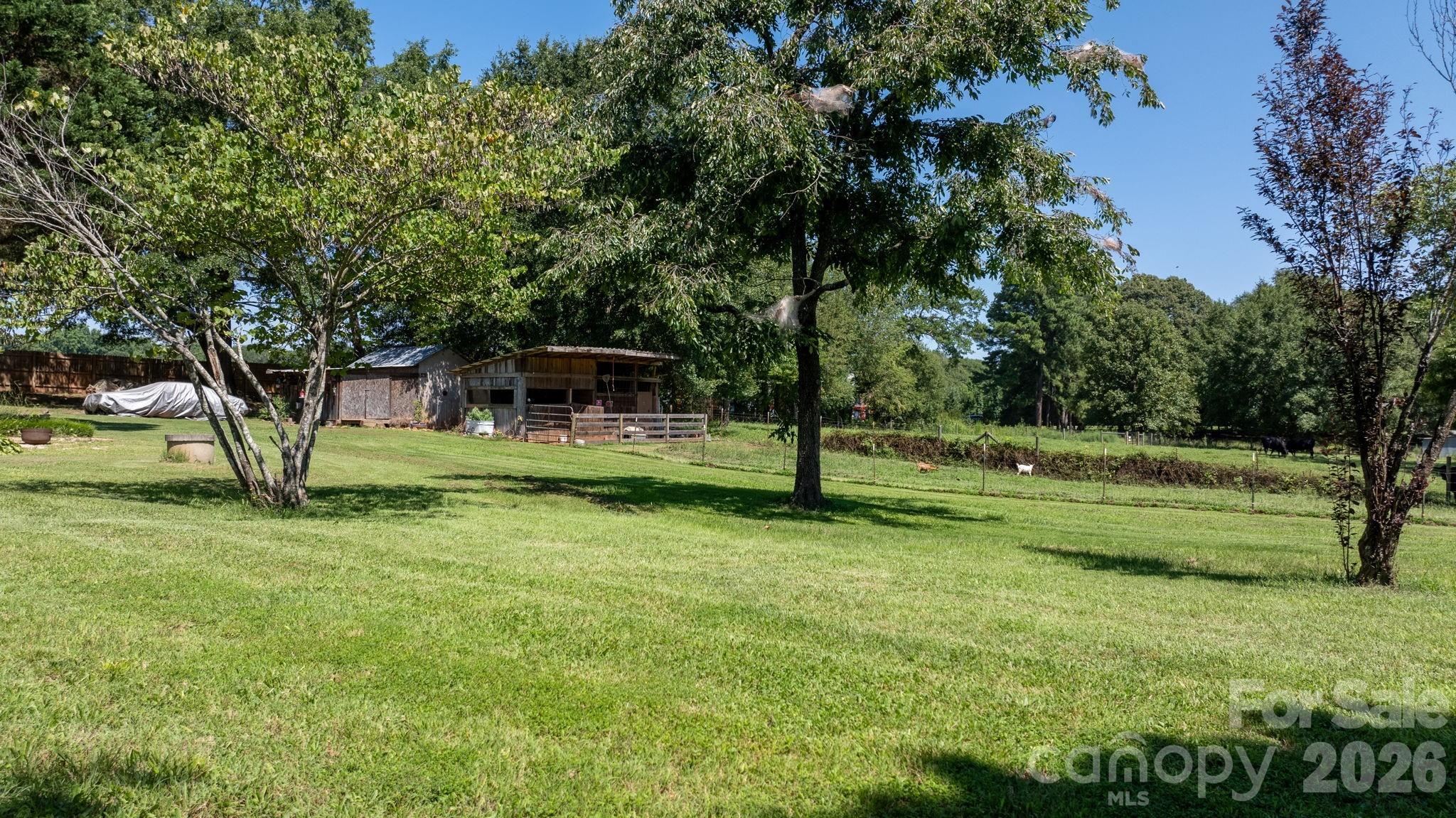 main property photo 17