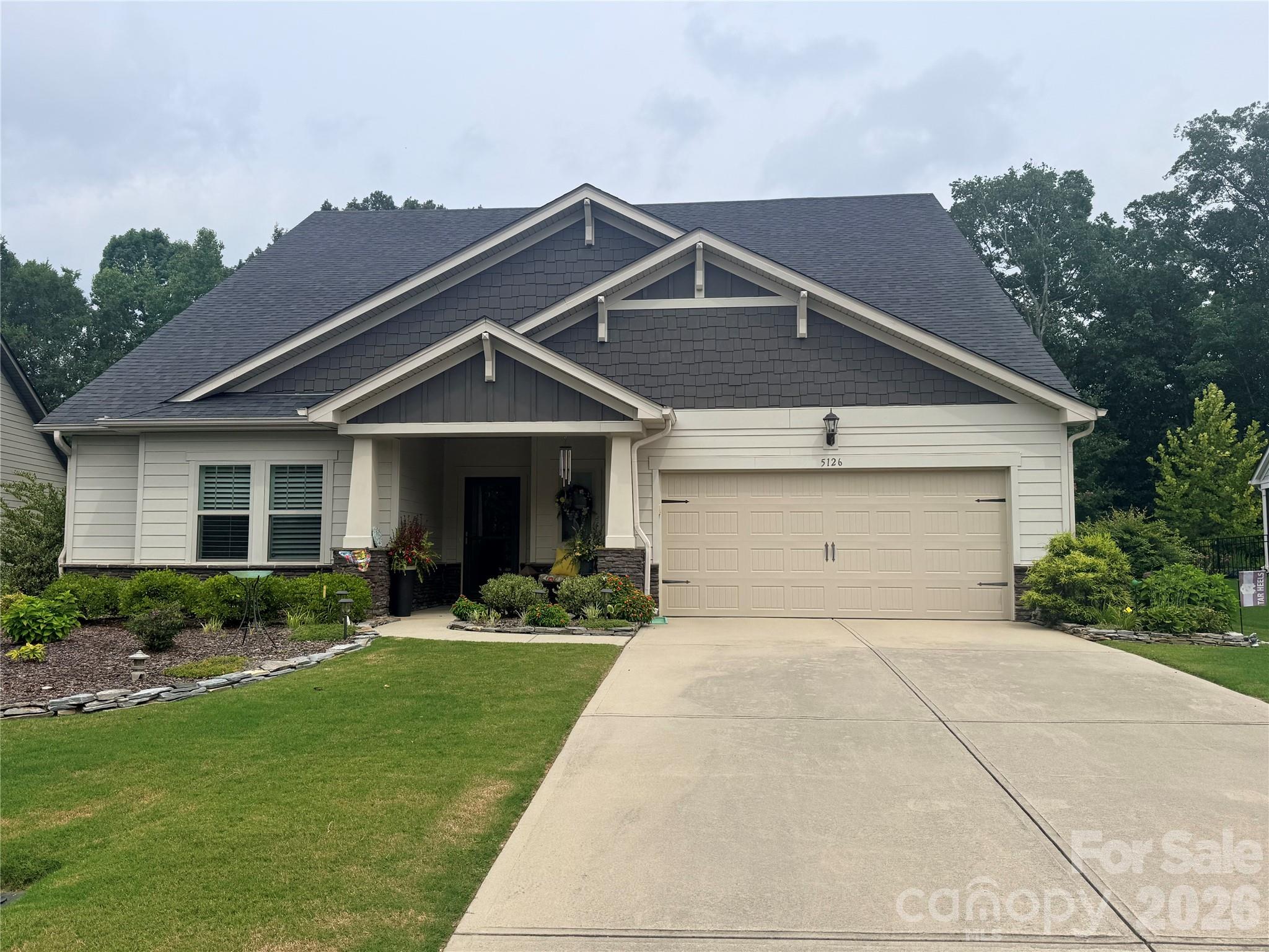 main property photo 0