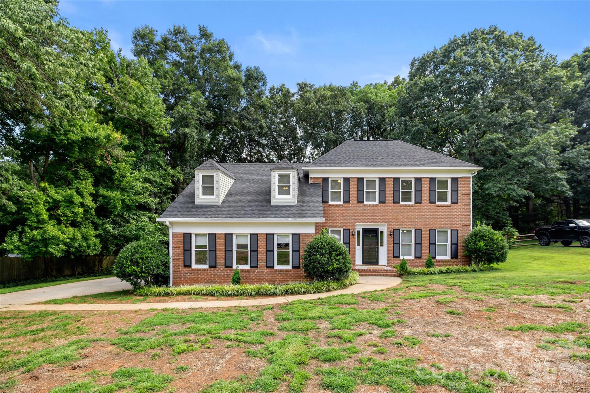 main property photo 0