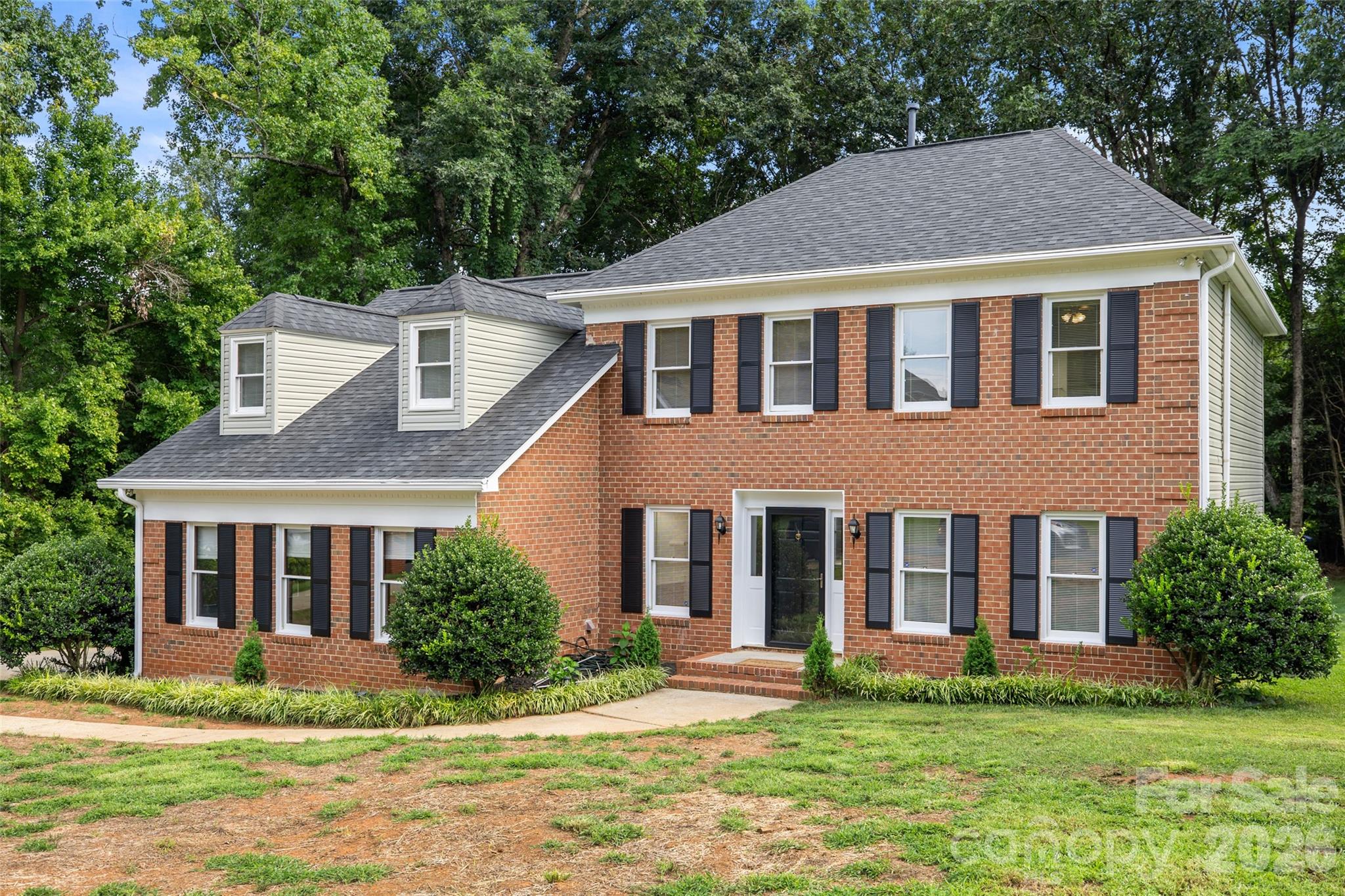 main property photo 4