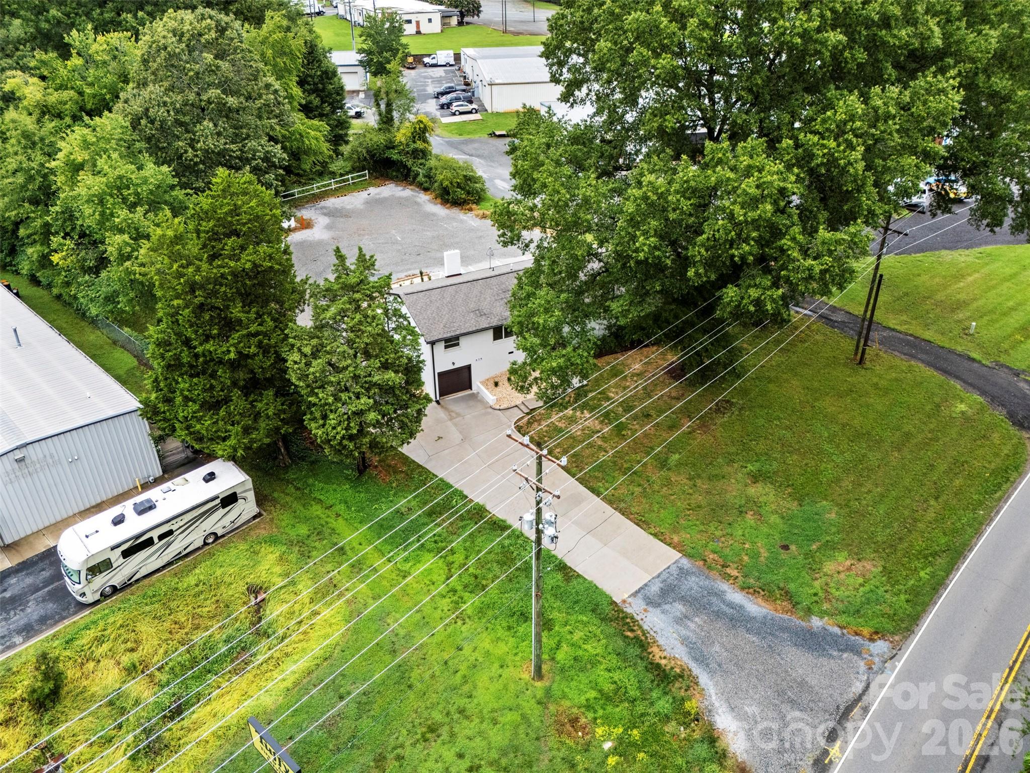 main property photo 27