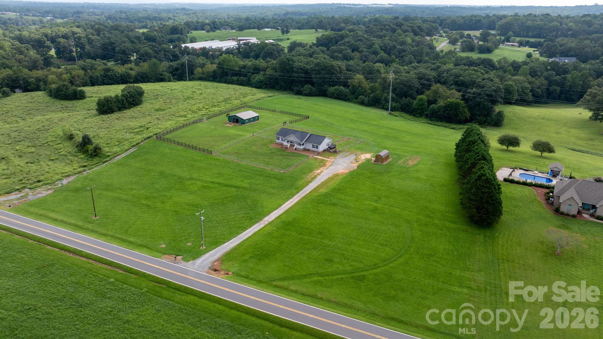 main property photo 31