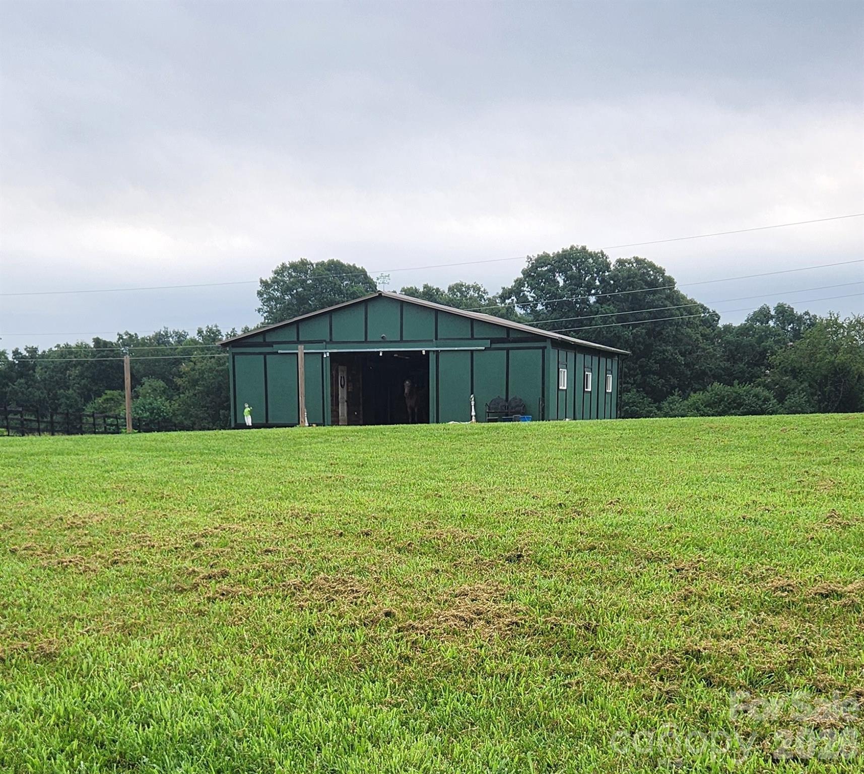 main property photo 6