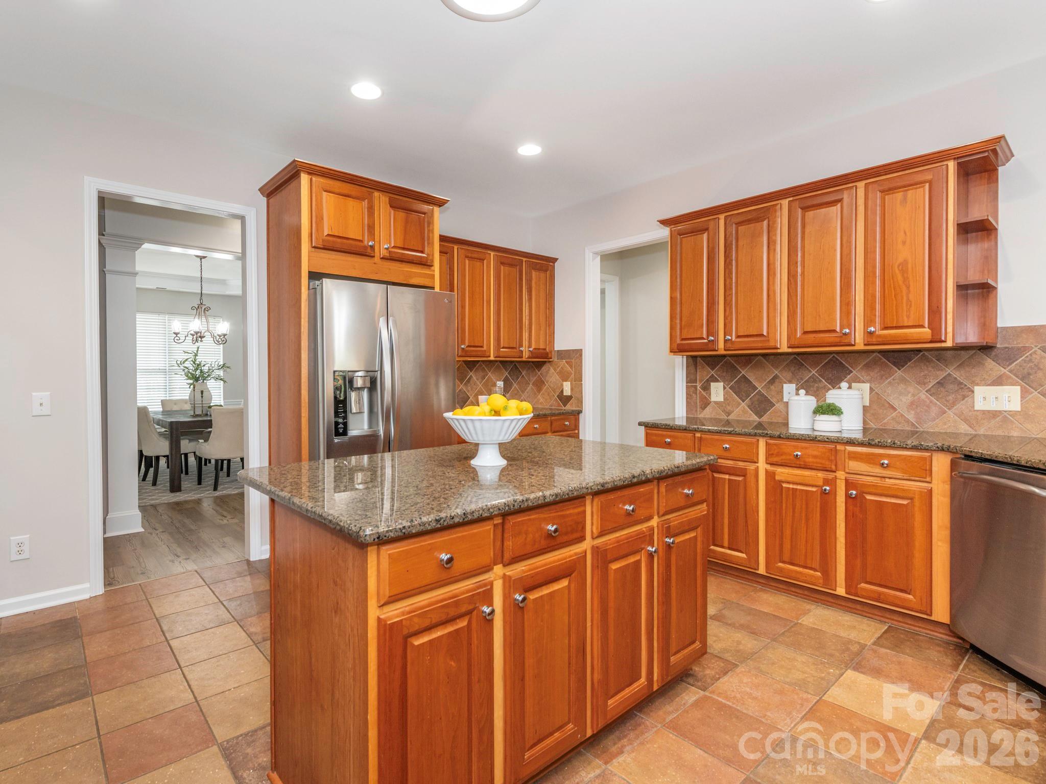 main property photo 15