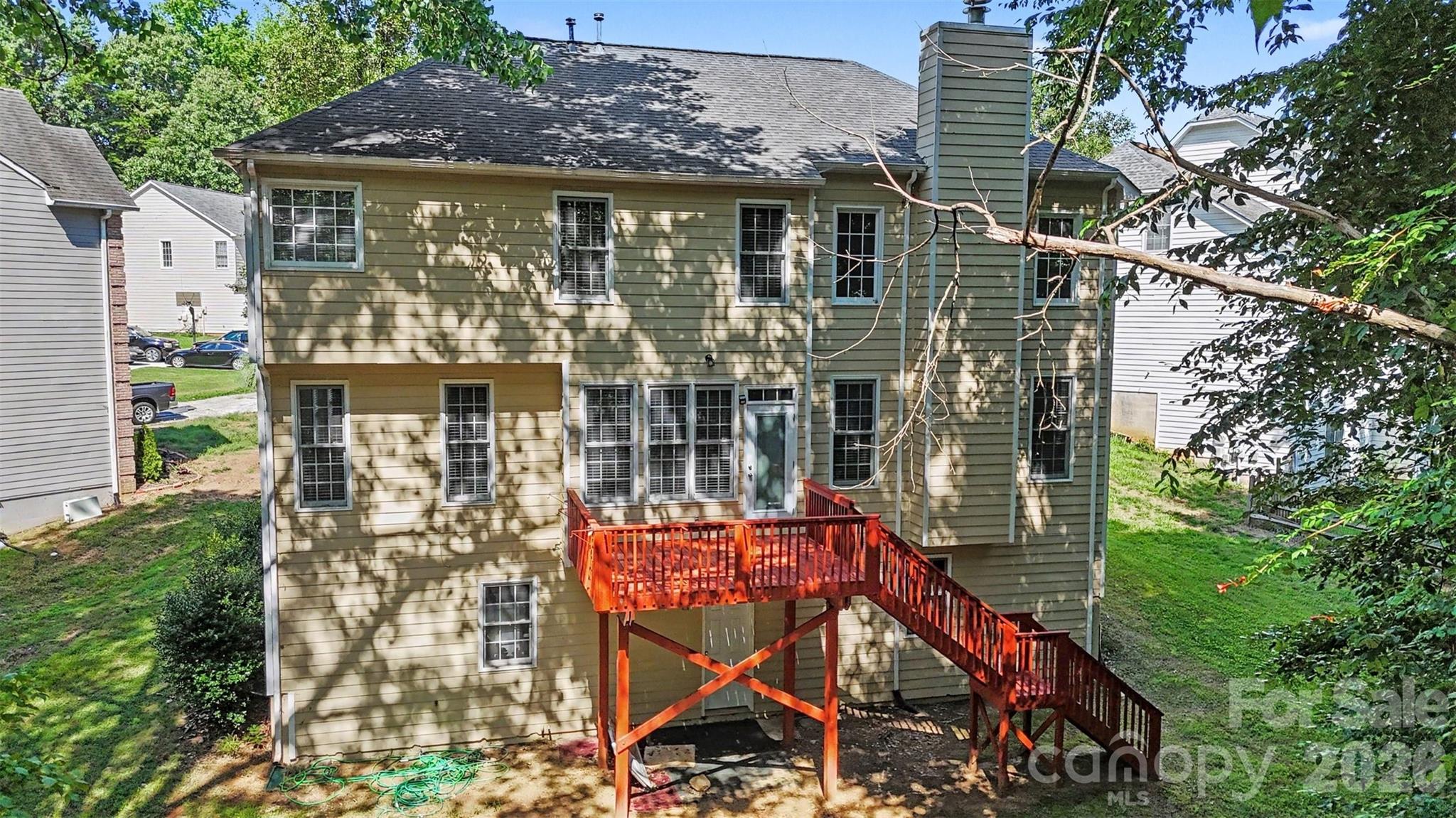 main property photo 30