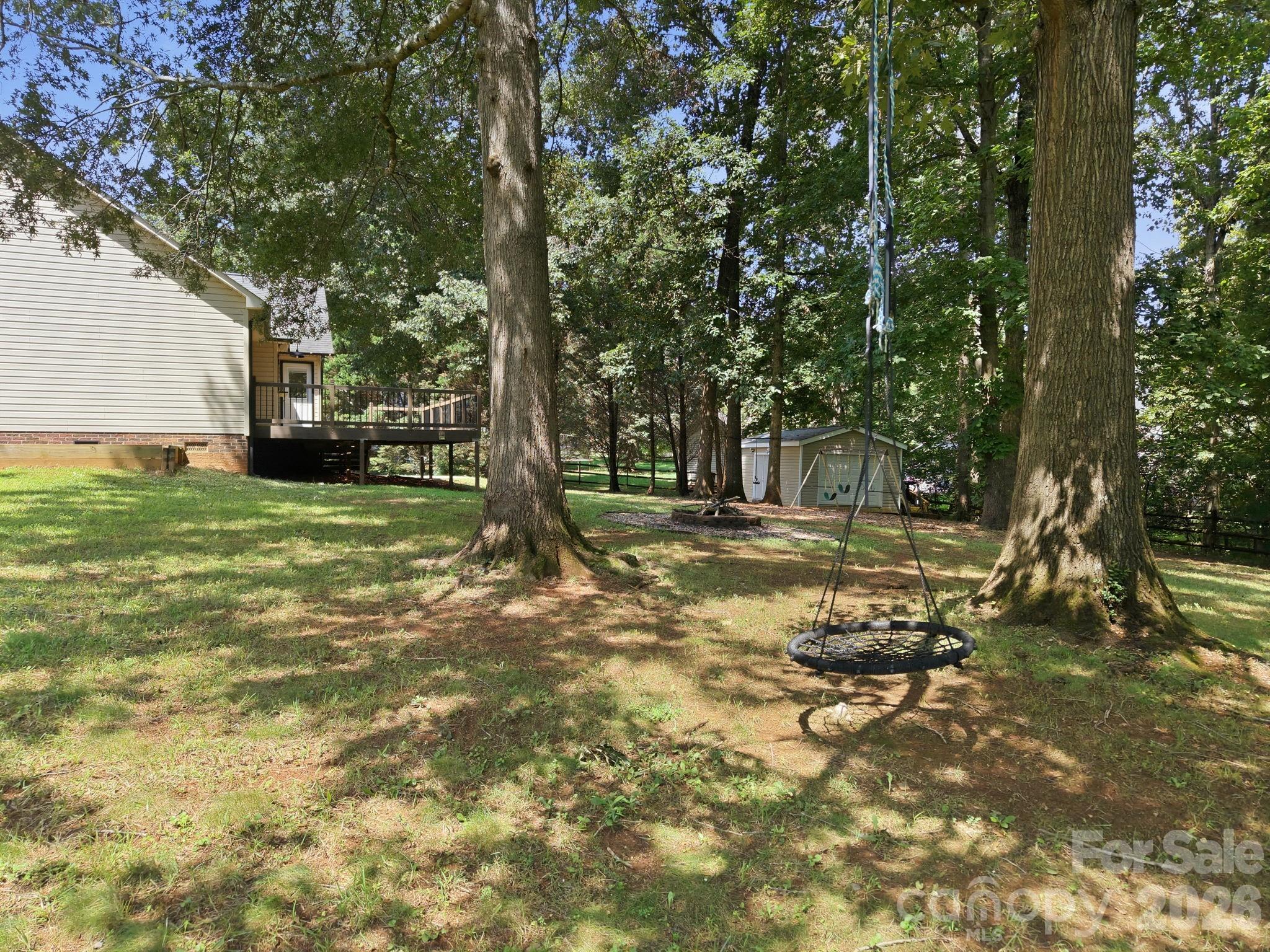 main property photo 40