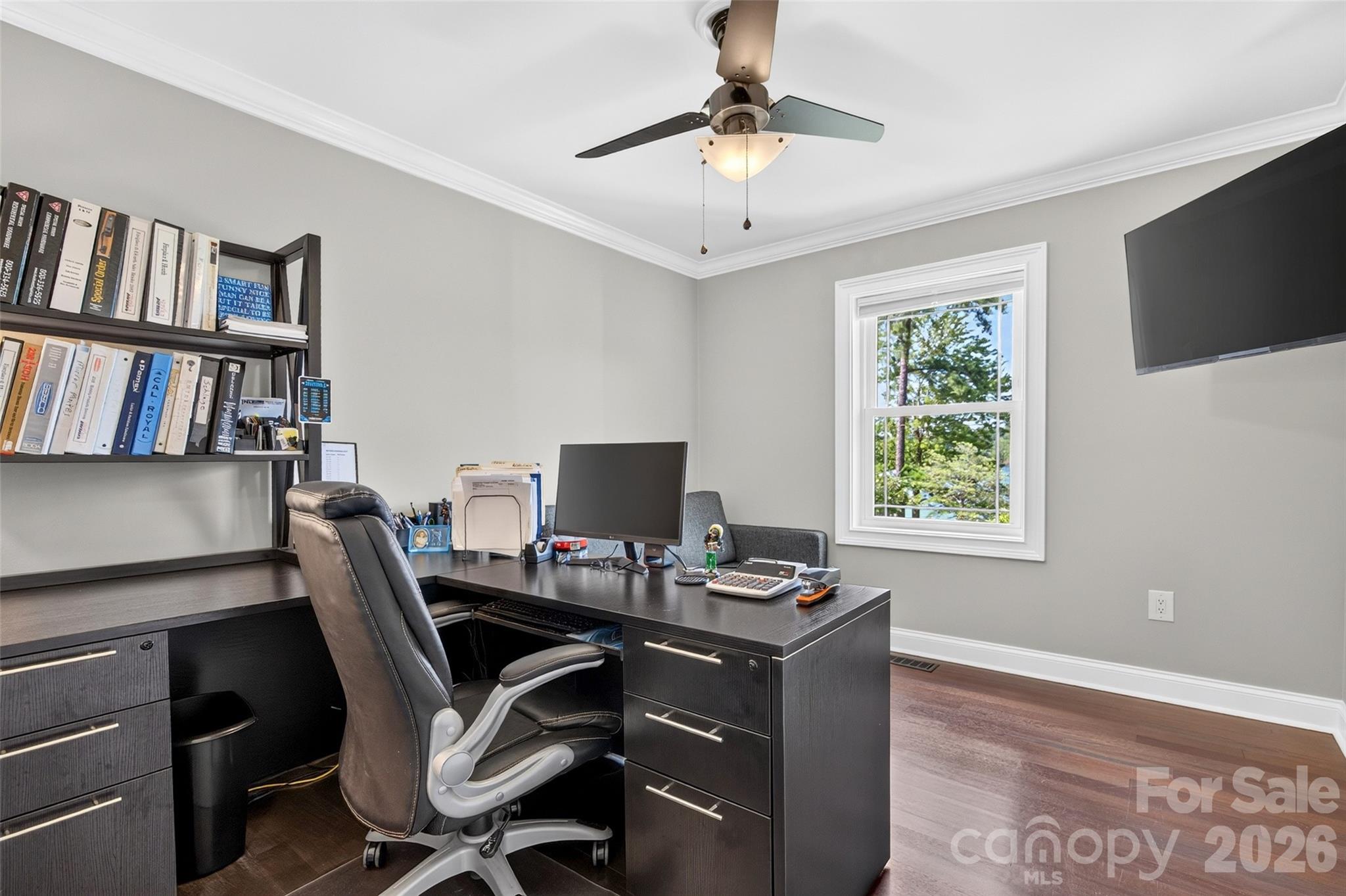 main property photo 27