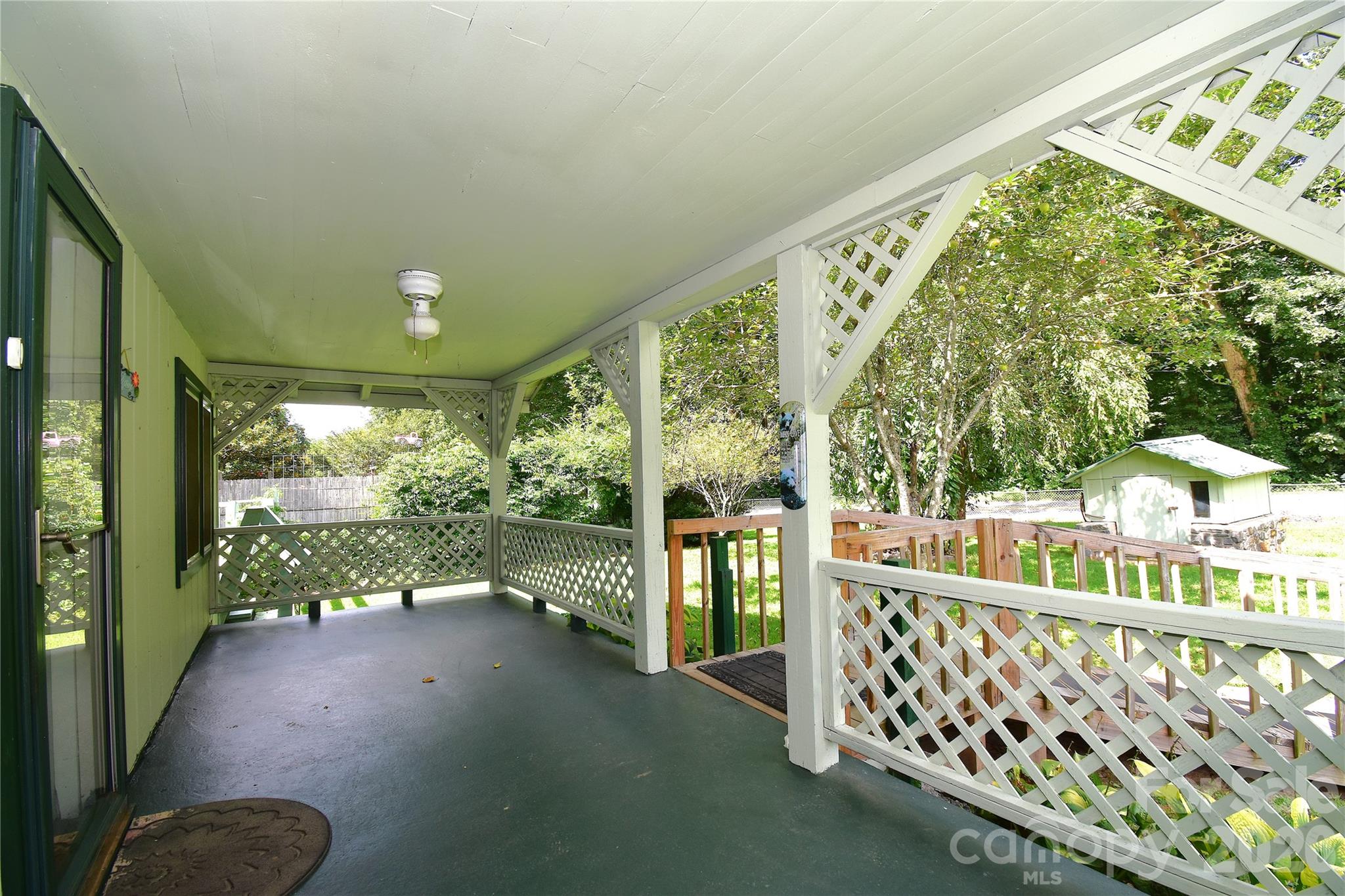 main property photo 18