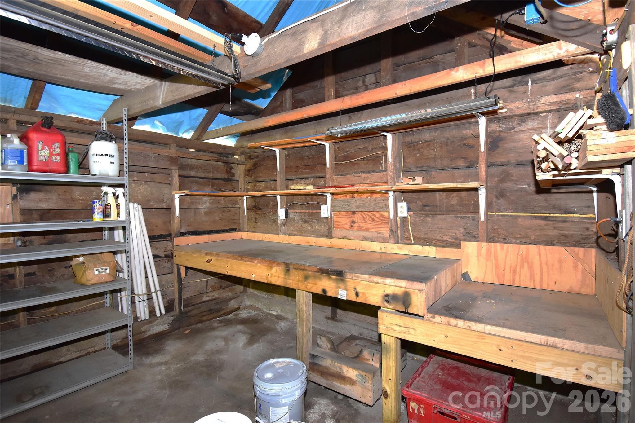 main property photo 27