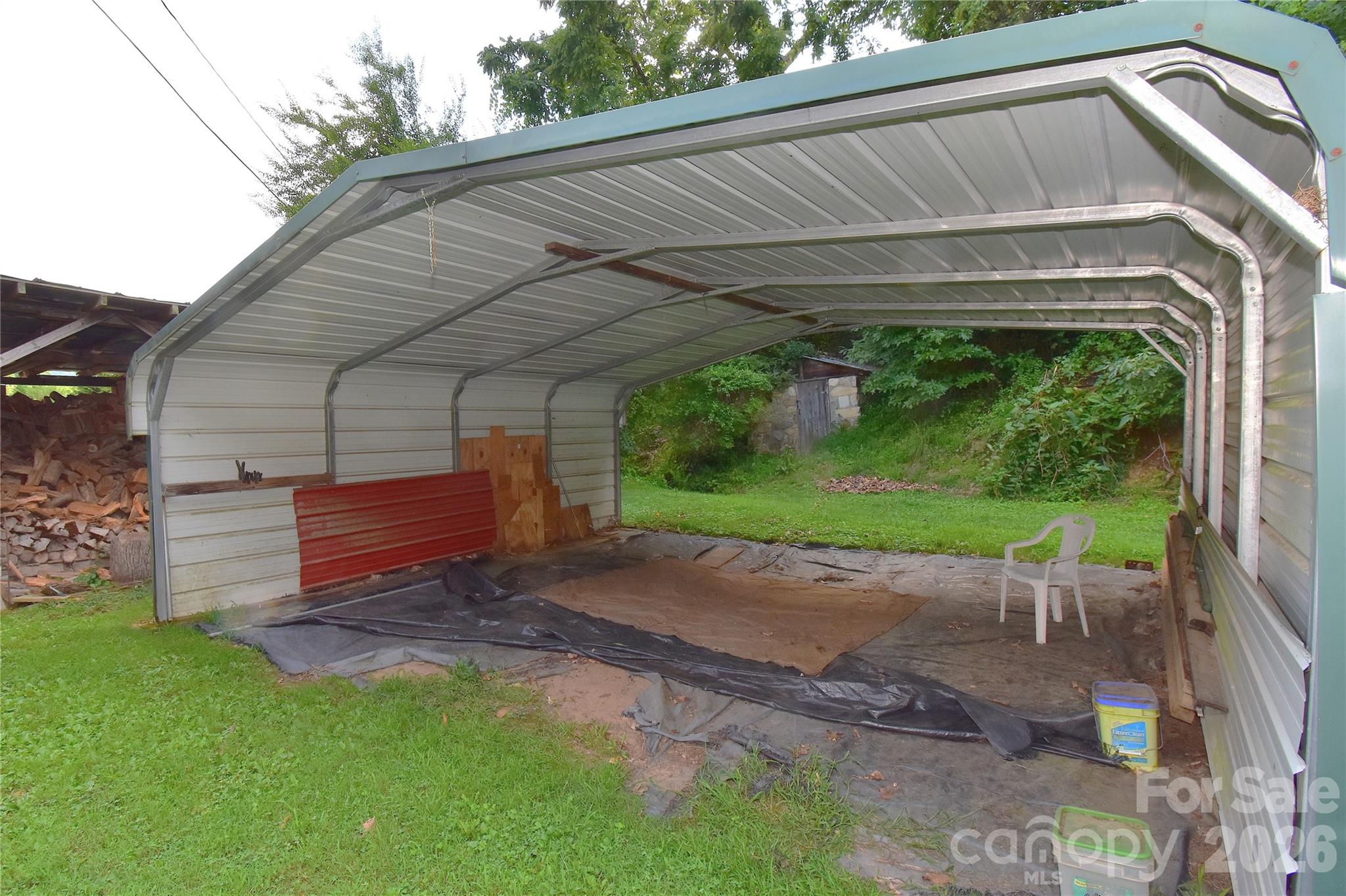 main property photo 29