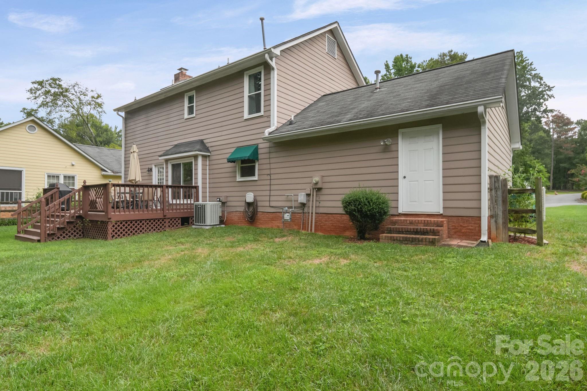 main property photo 31