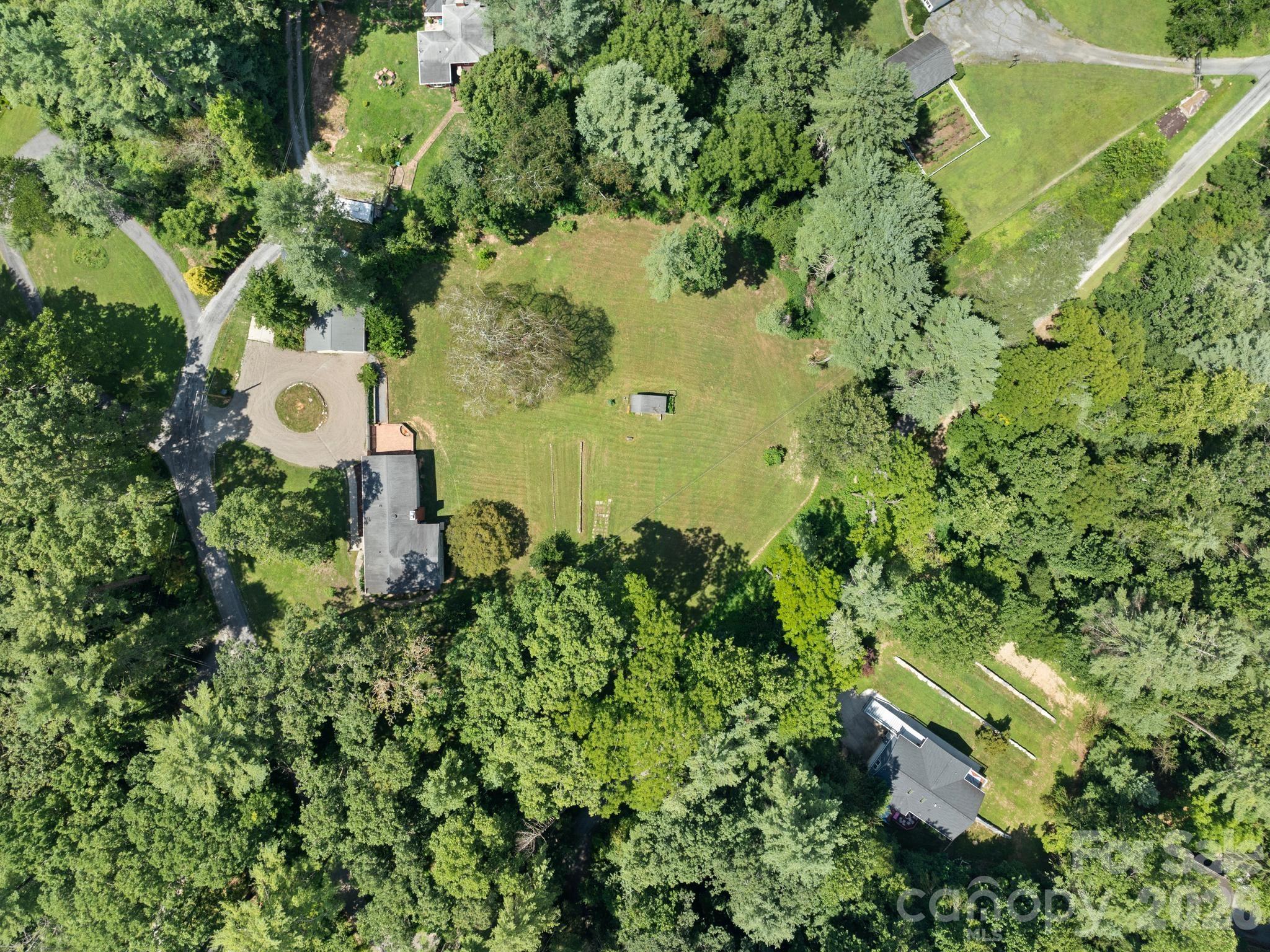 main property photo 44