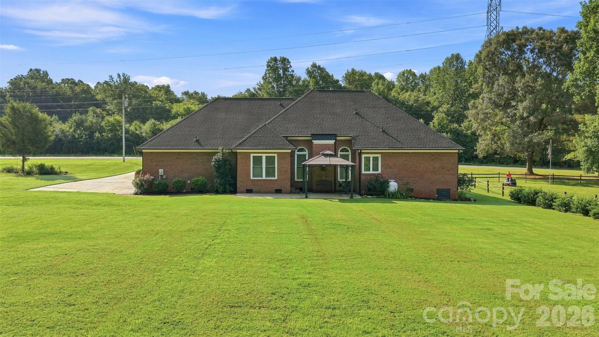 main property photo 26