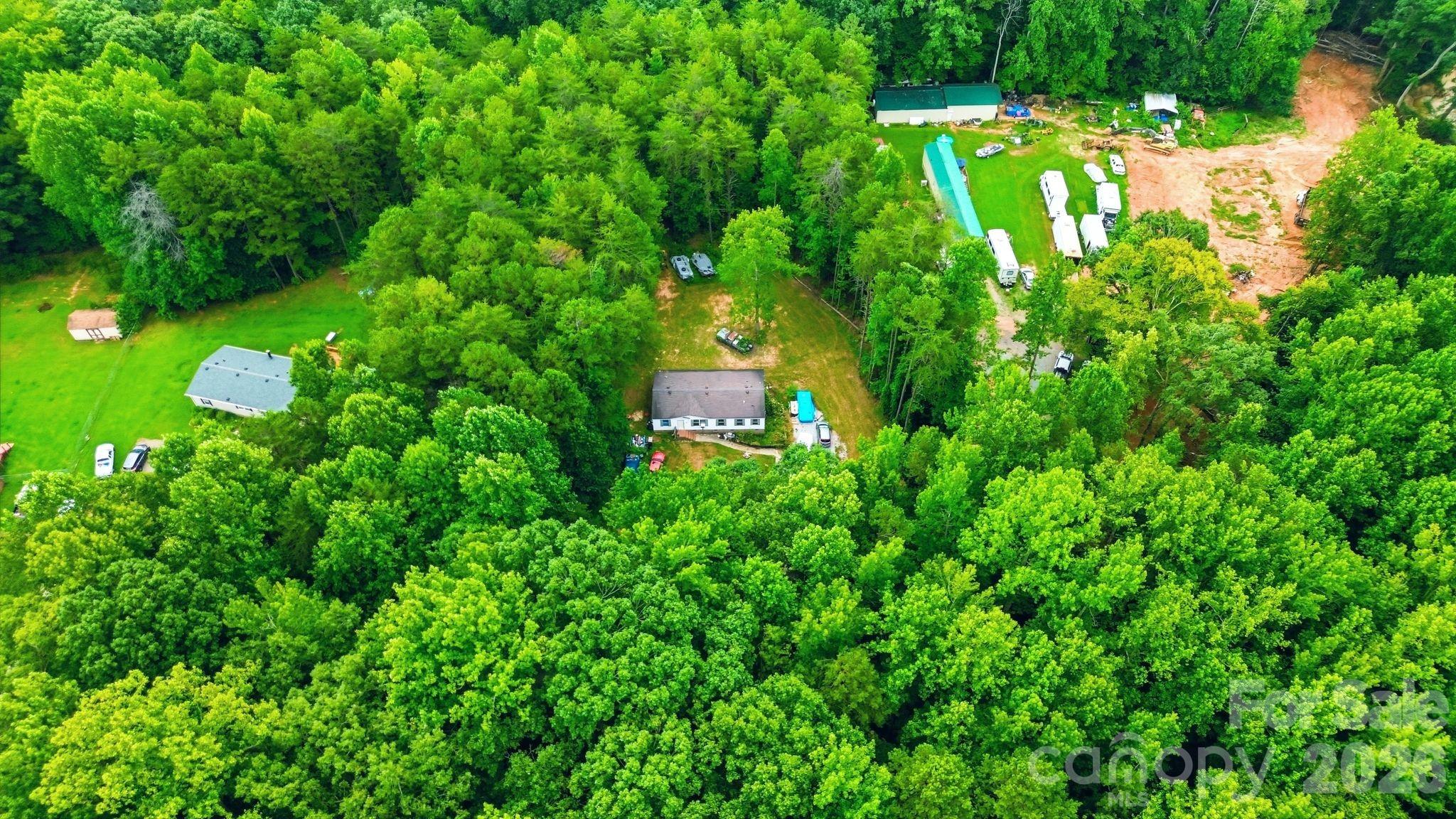 main property photo 25