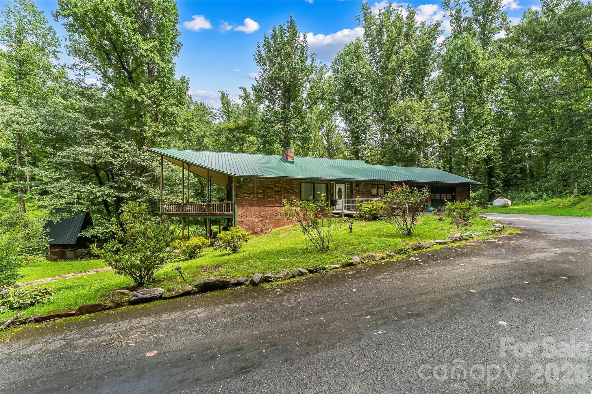 main property photo 32