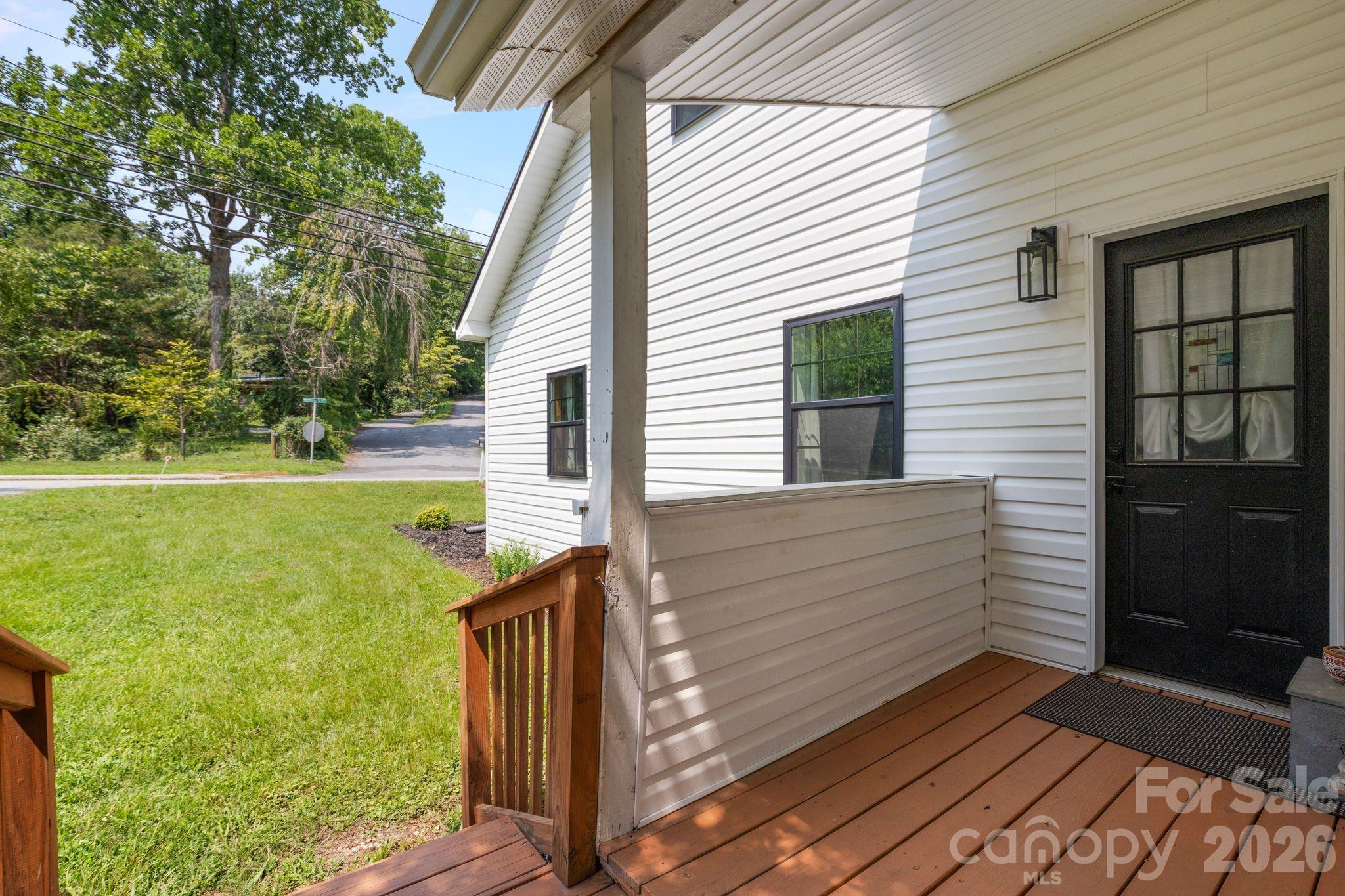 main property photo 32
