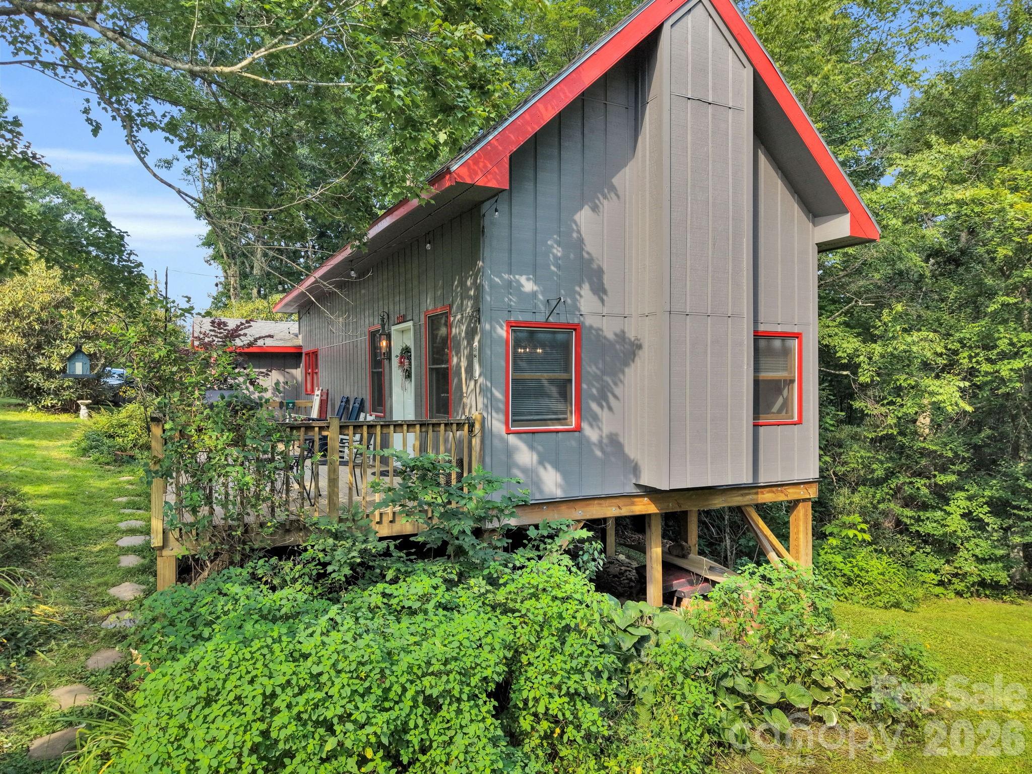main property photo 39
