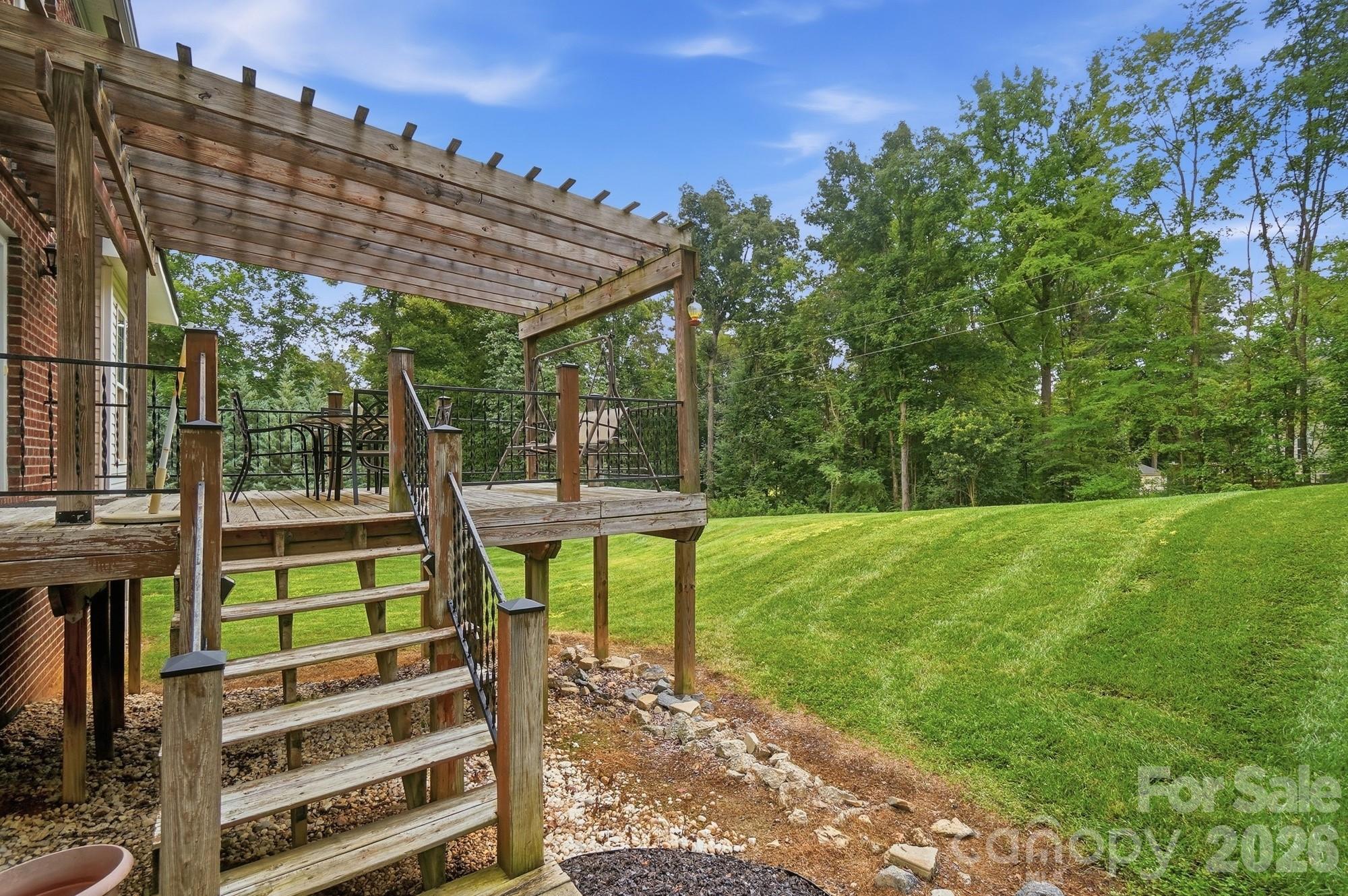 main property photo 41