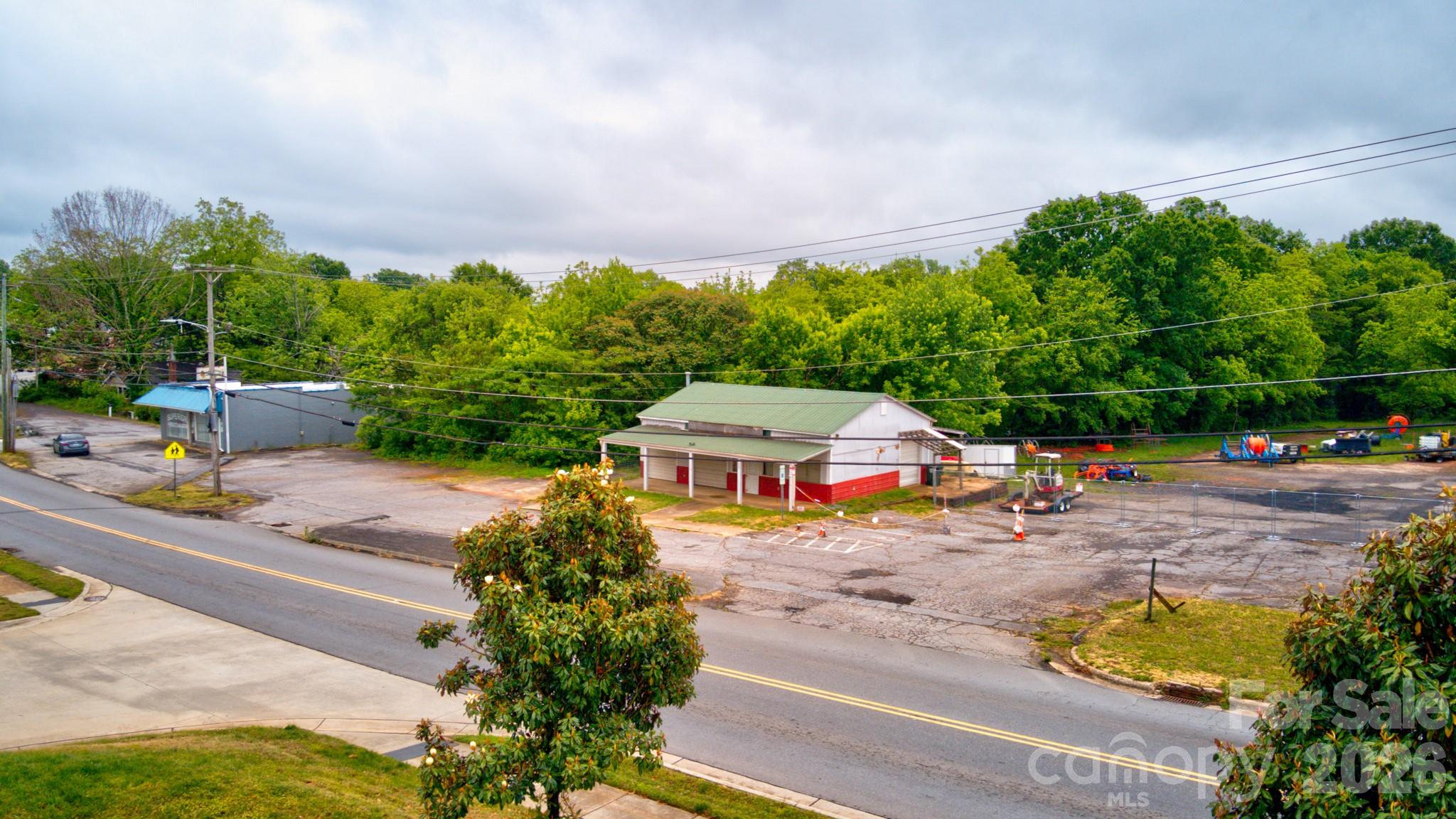 main property photo 37