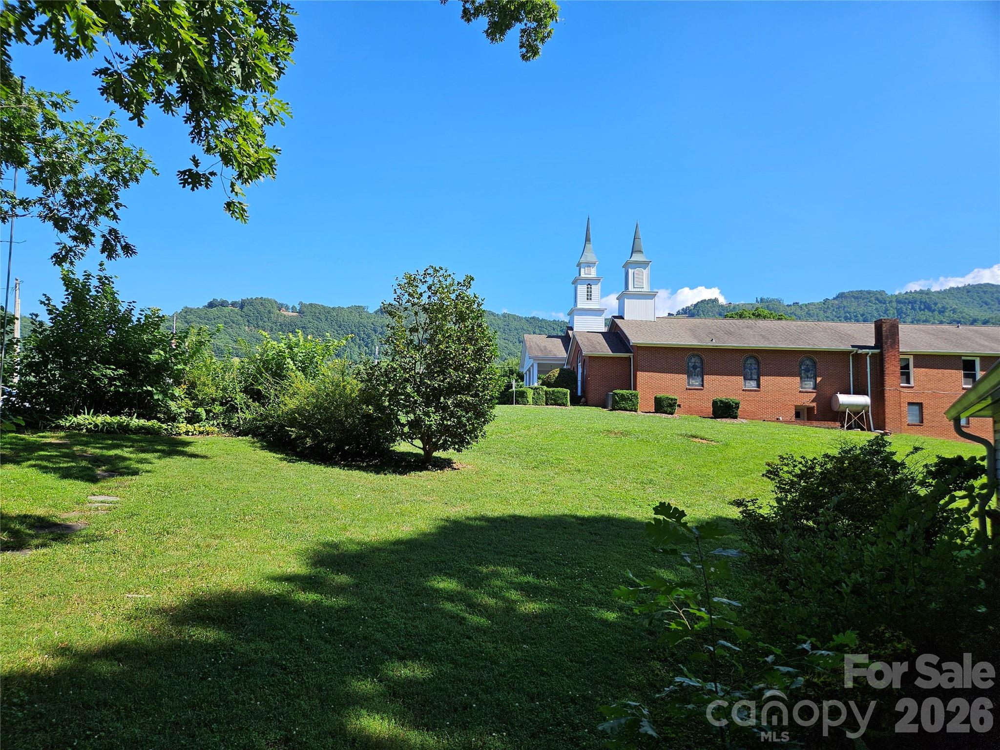 main property photo 41