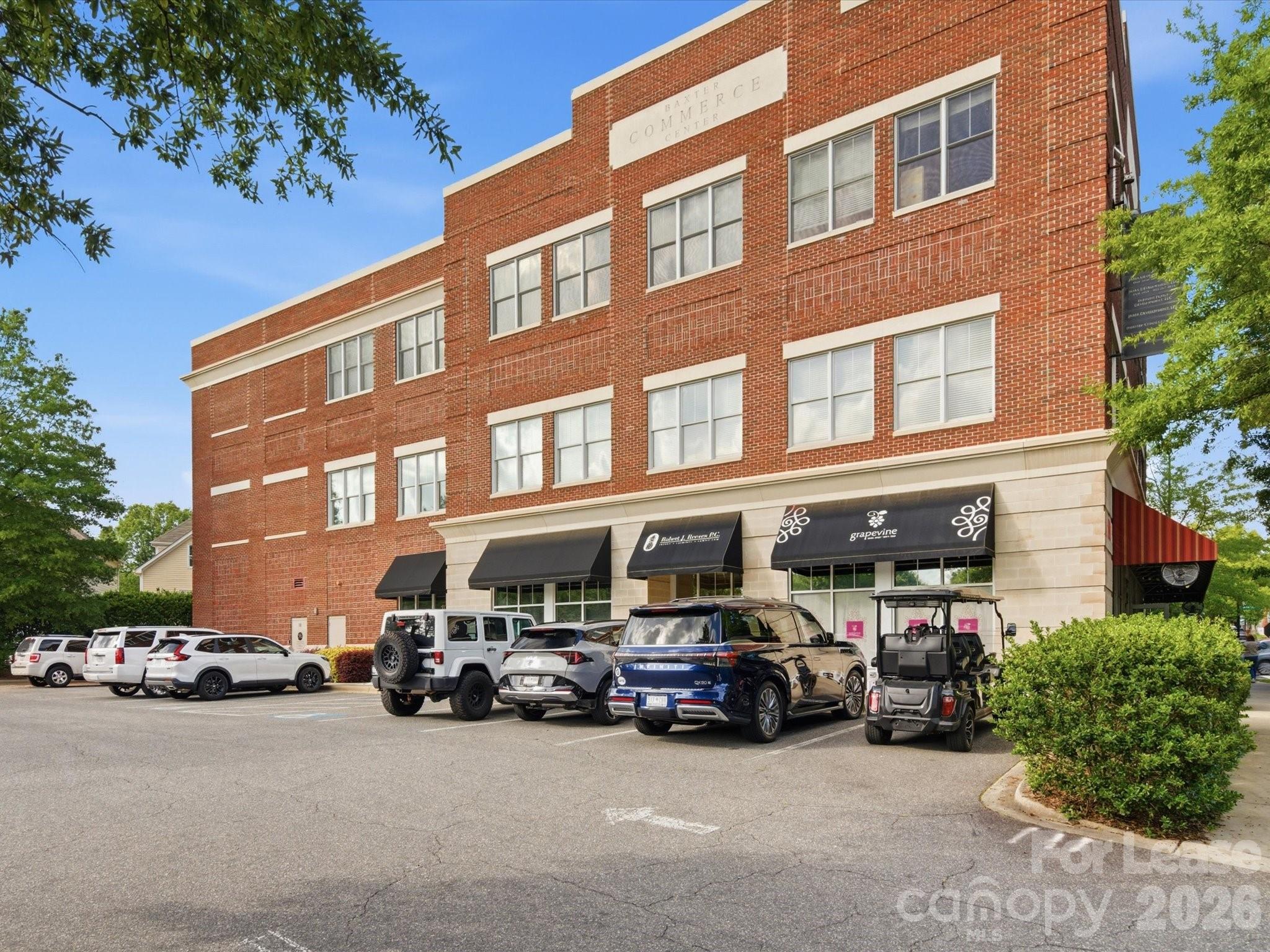 main property photo 28