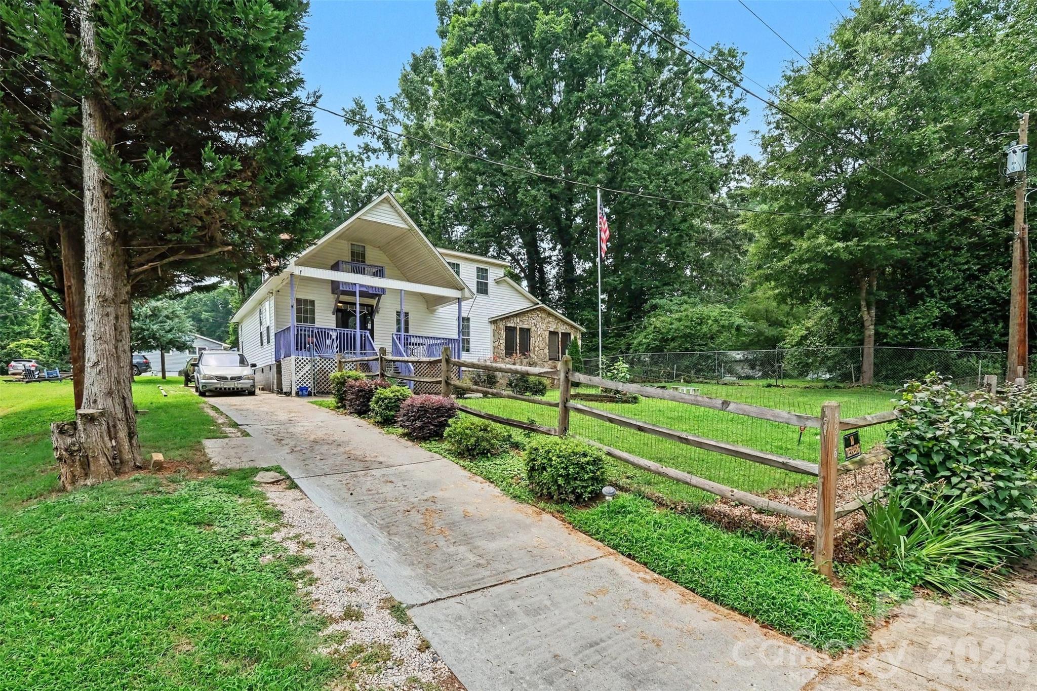 main property photo 2