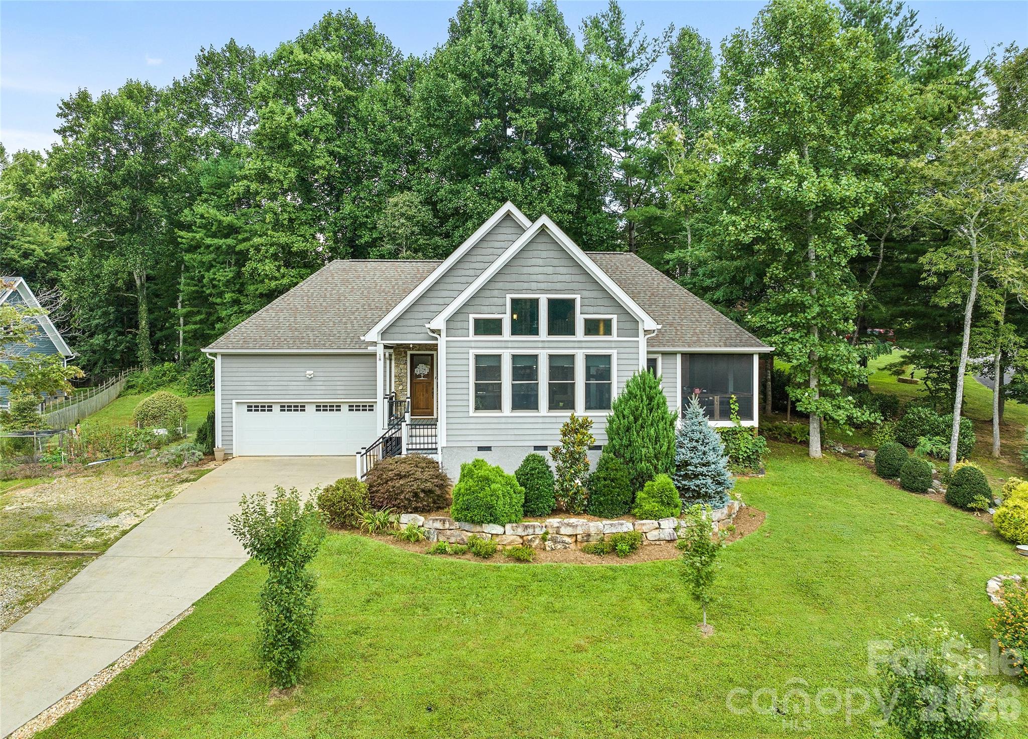 main property photo 40