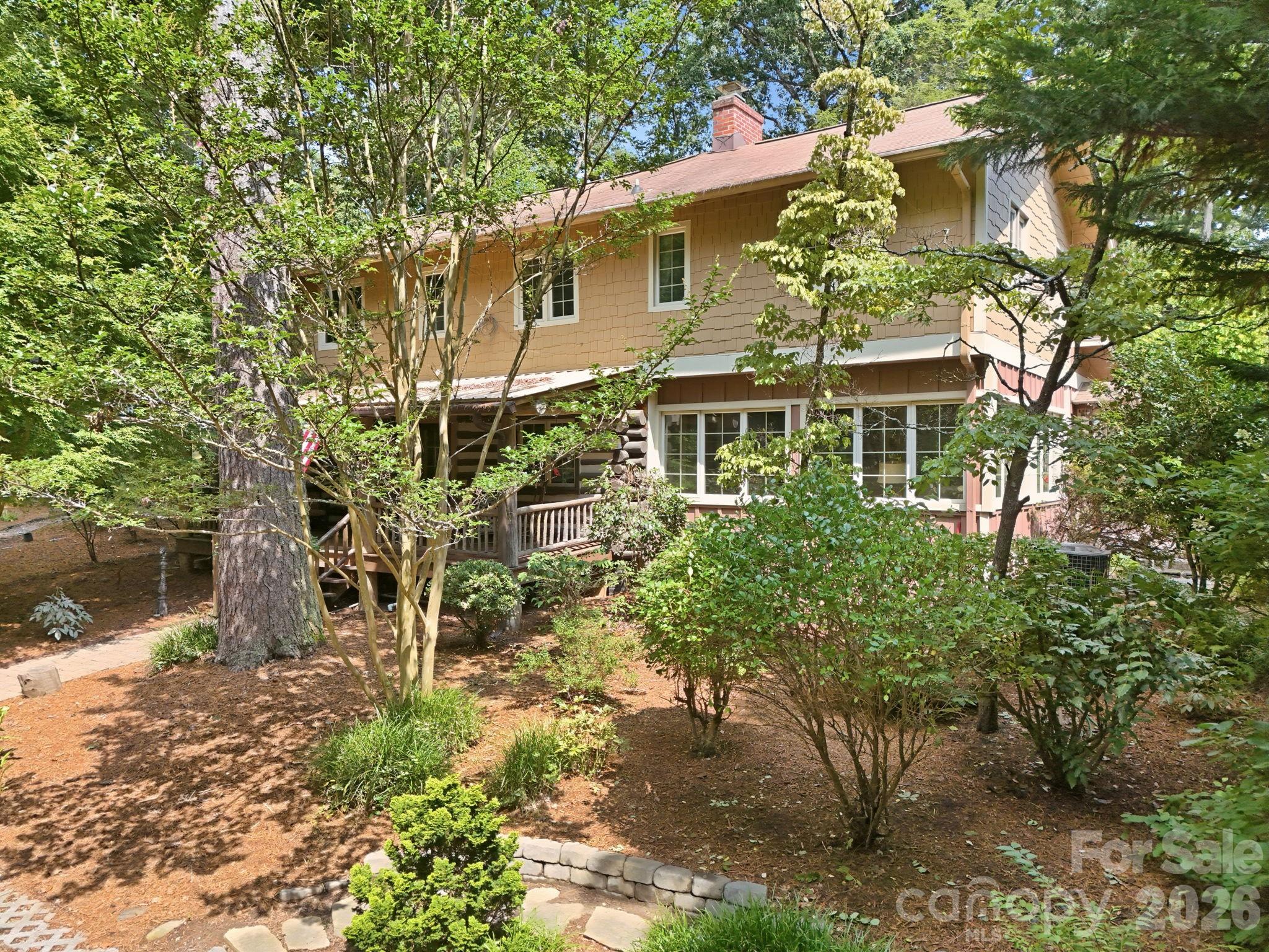 main property photo 13