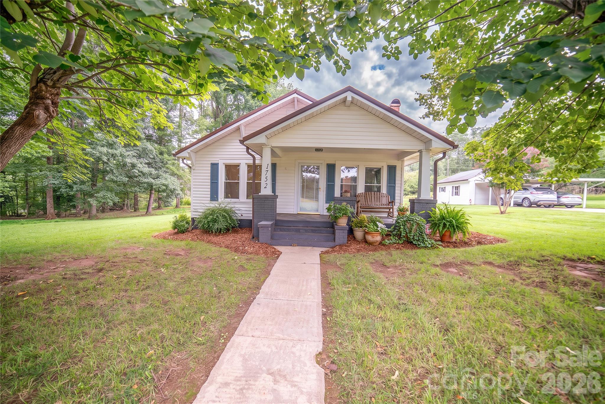 main property photo 37