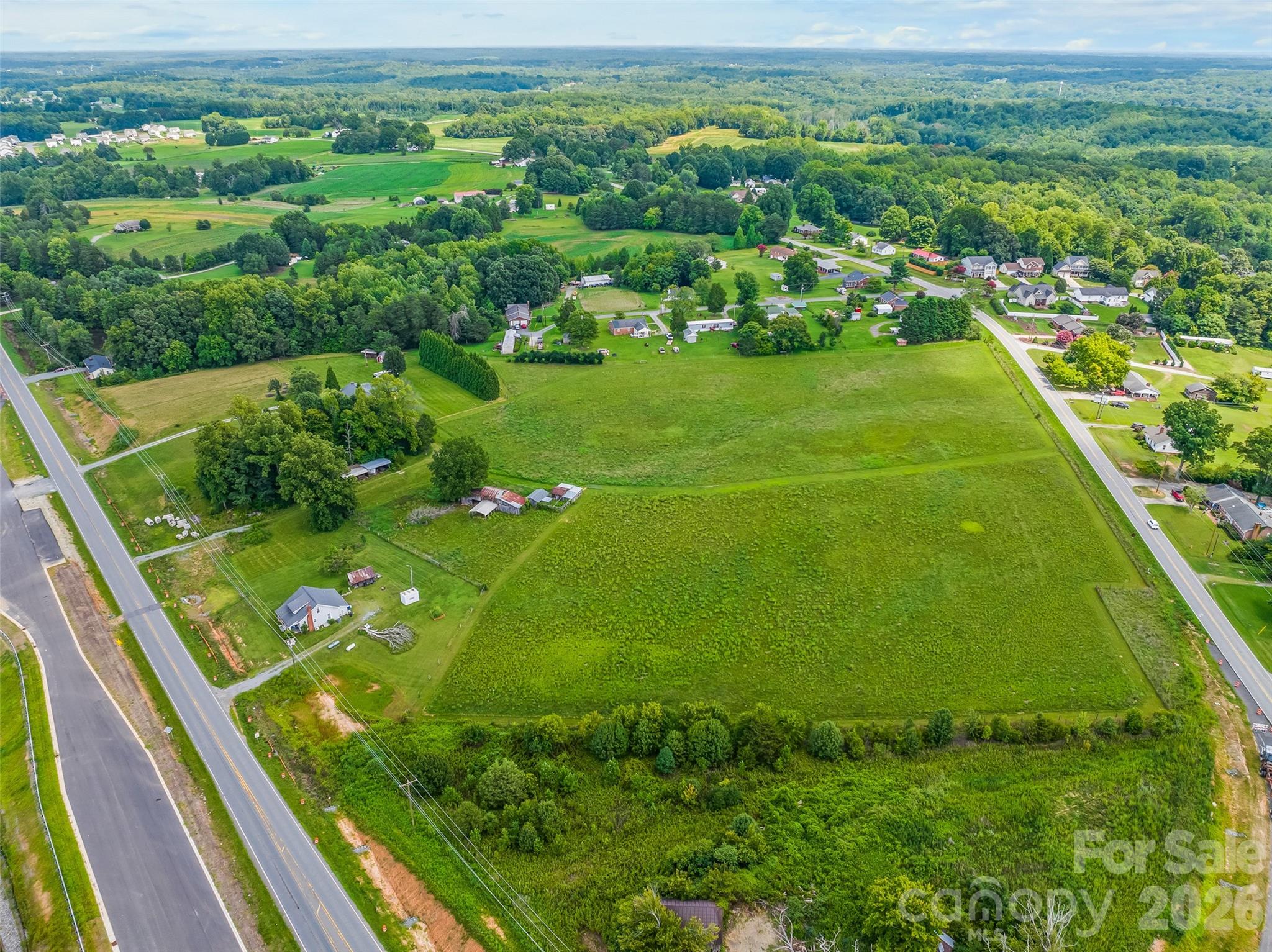 main property photo 3