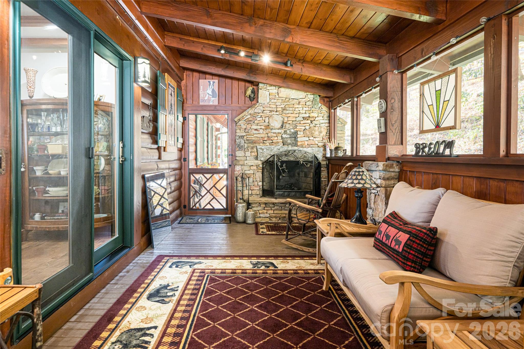 main property photo 31