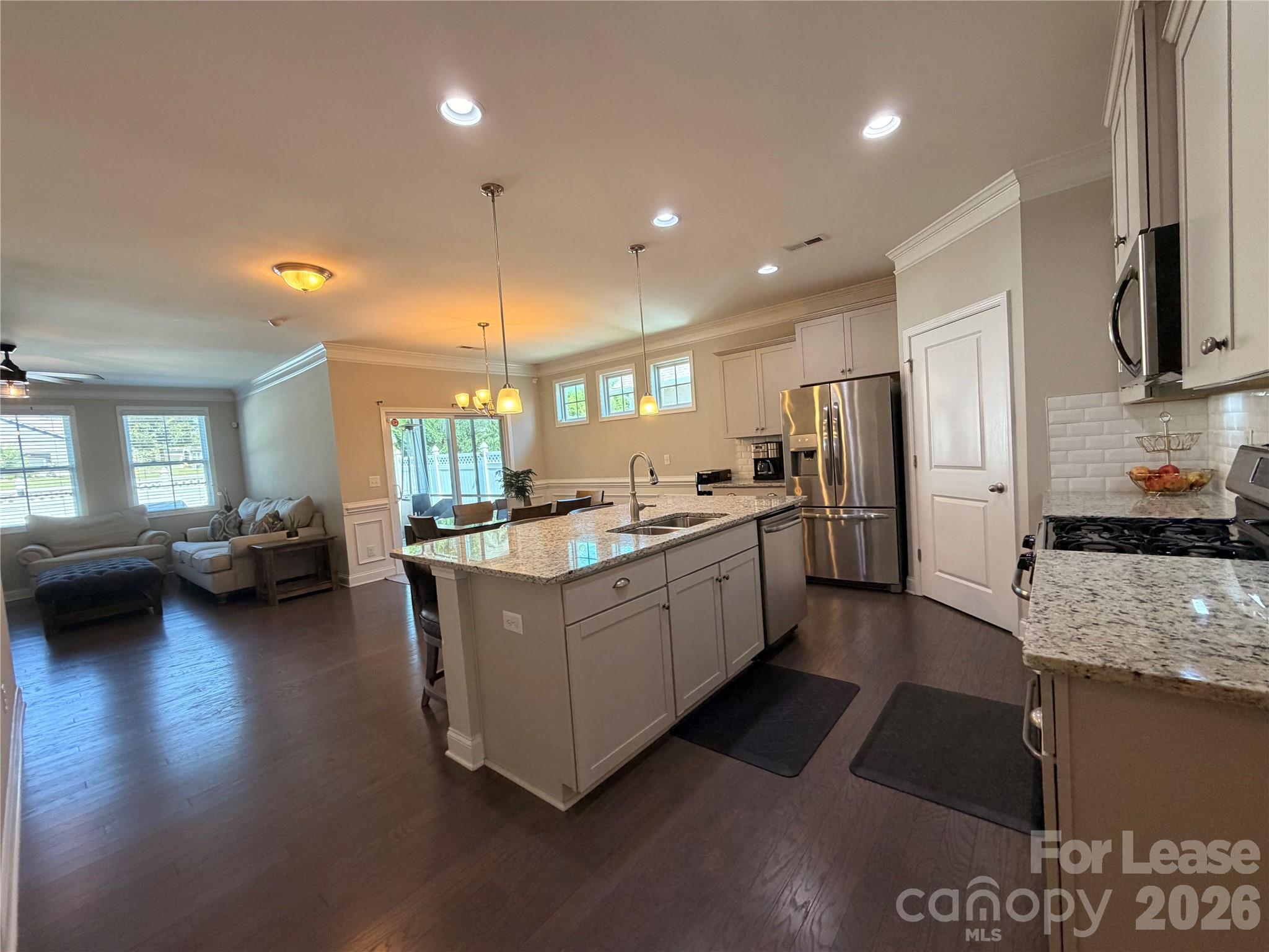 property viewer photo 13