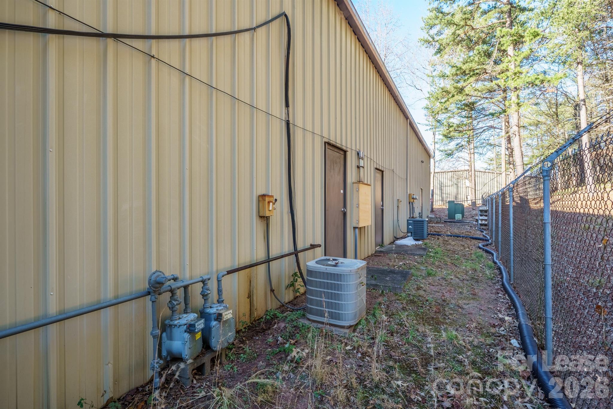 main property photo 21