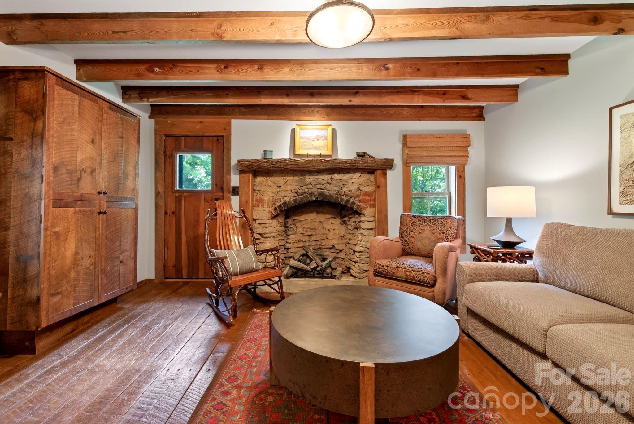 main property photo 16
