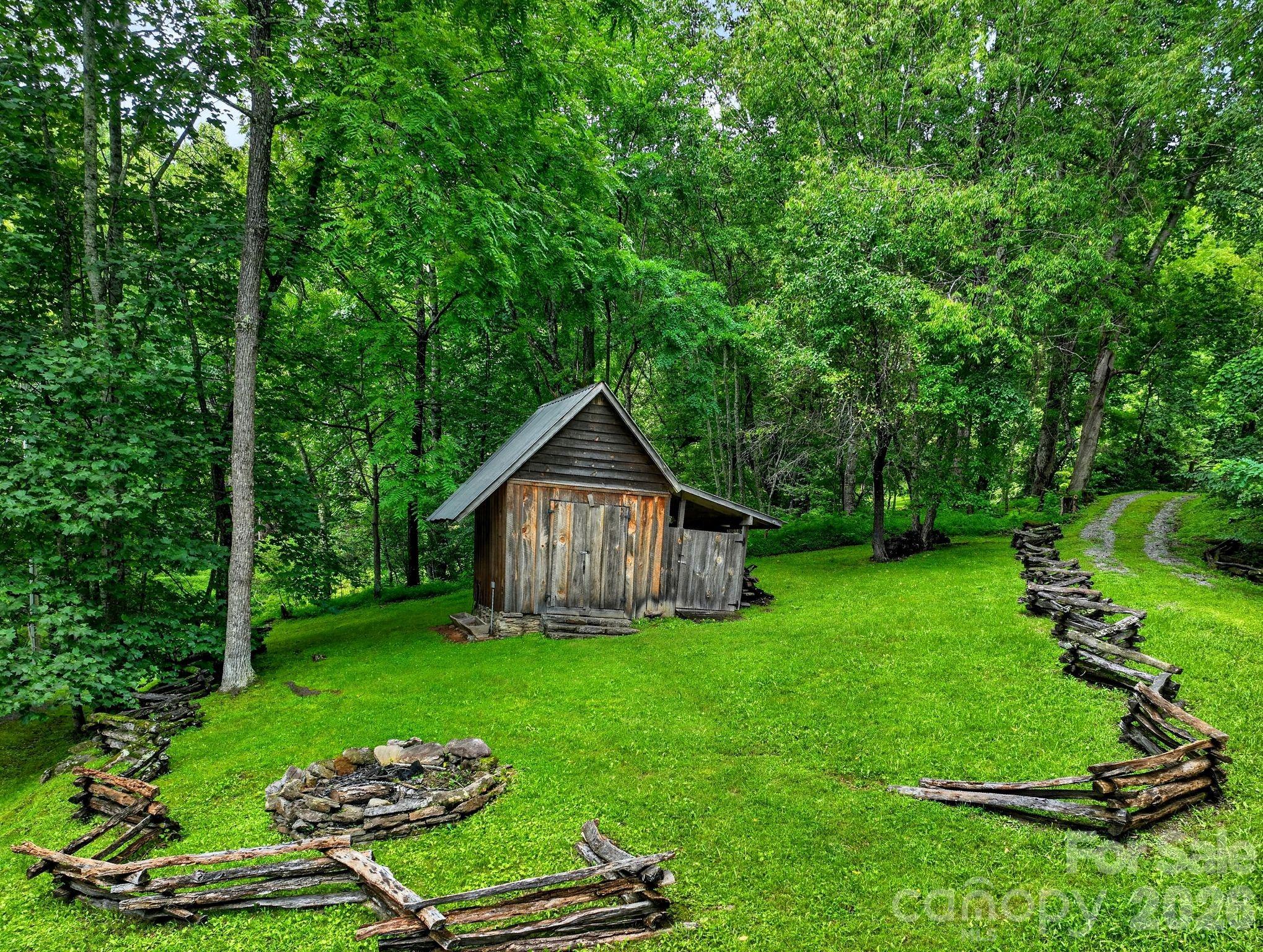 main property photo 33