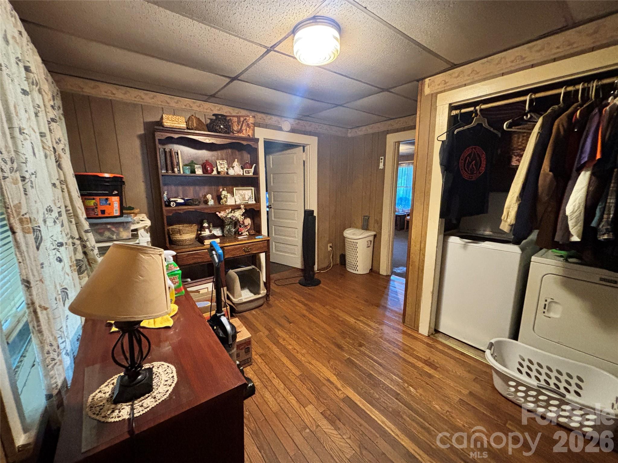 main property photo 5