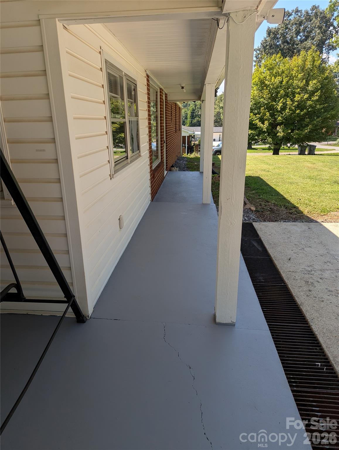 main property photo 37