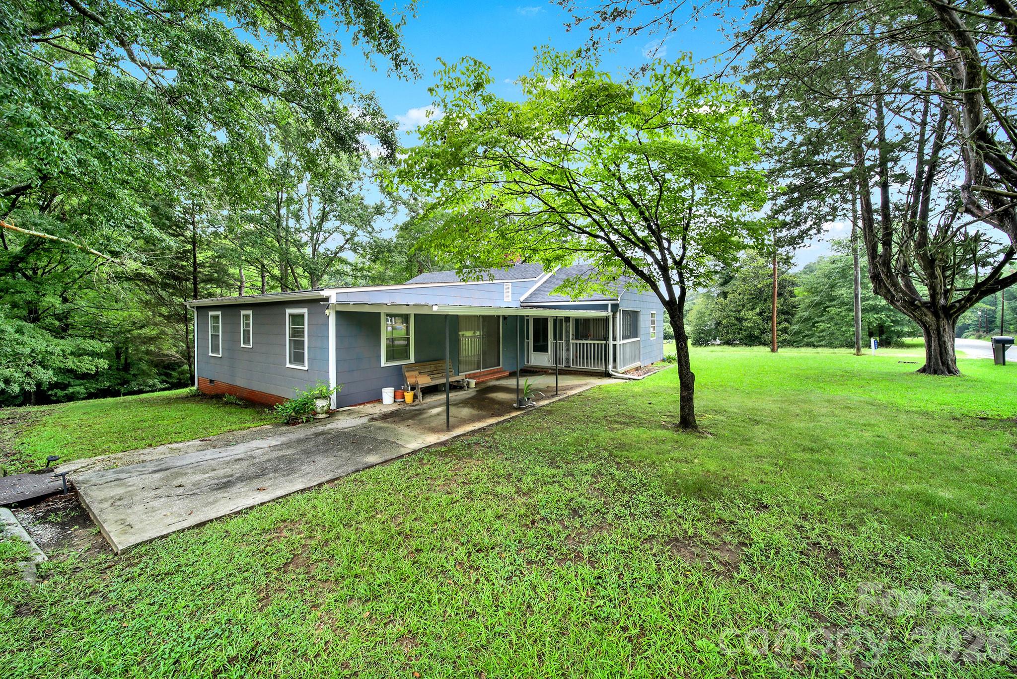main property photo 4