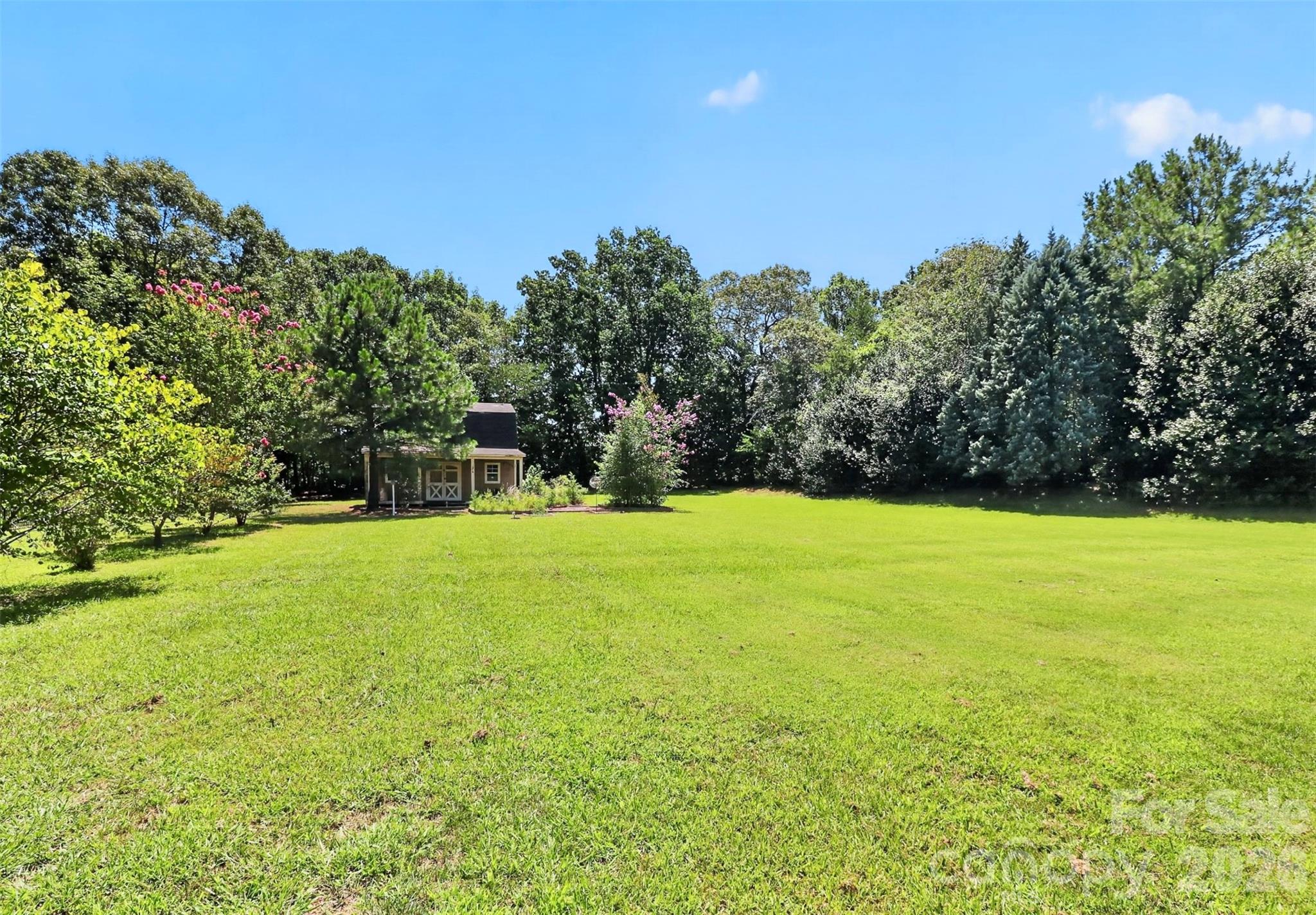 main property photo 41