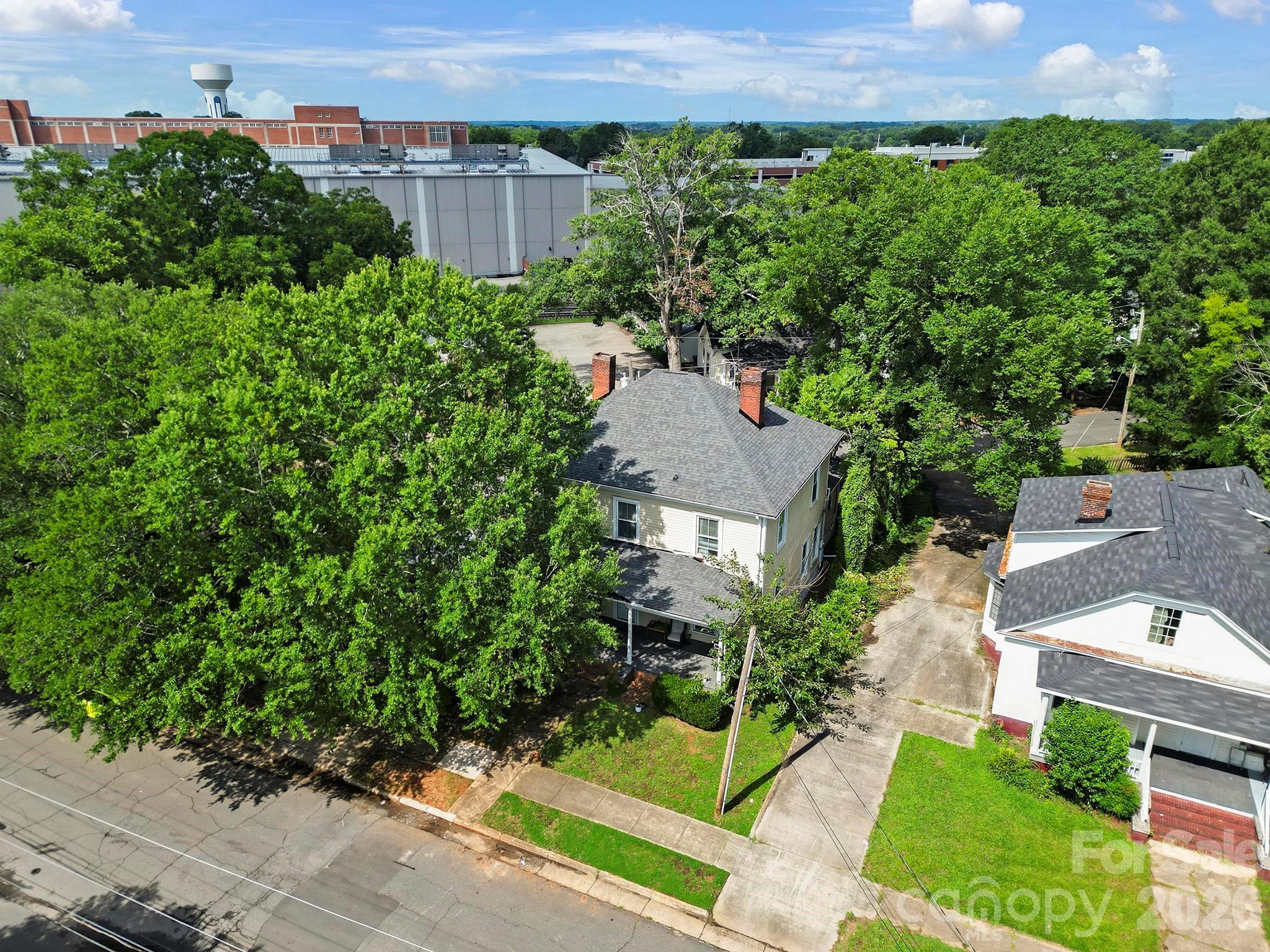 main property photo 20