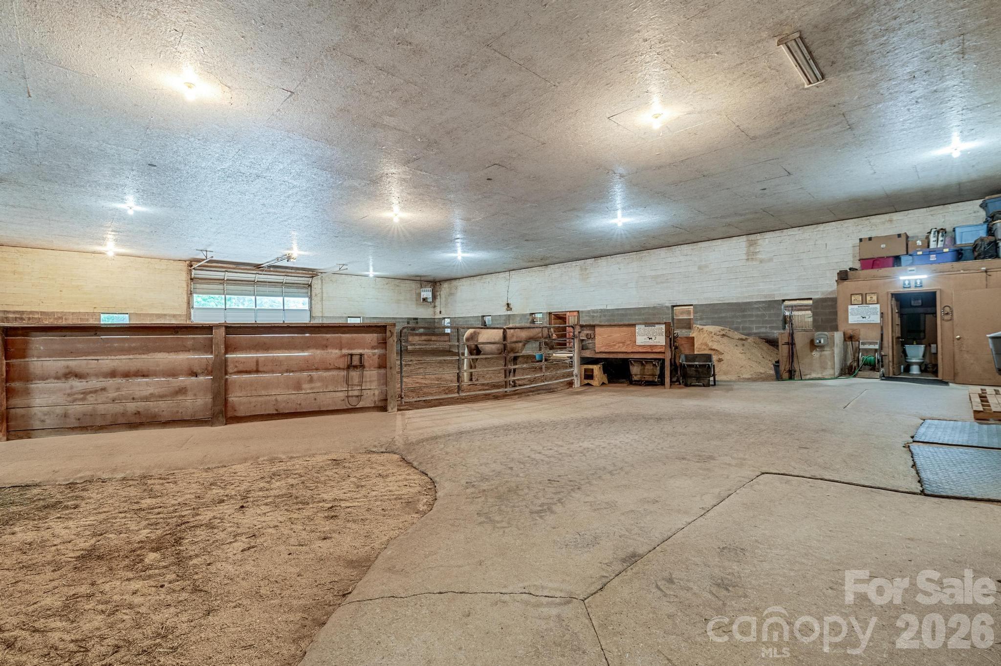main property photo 22
