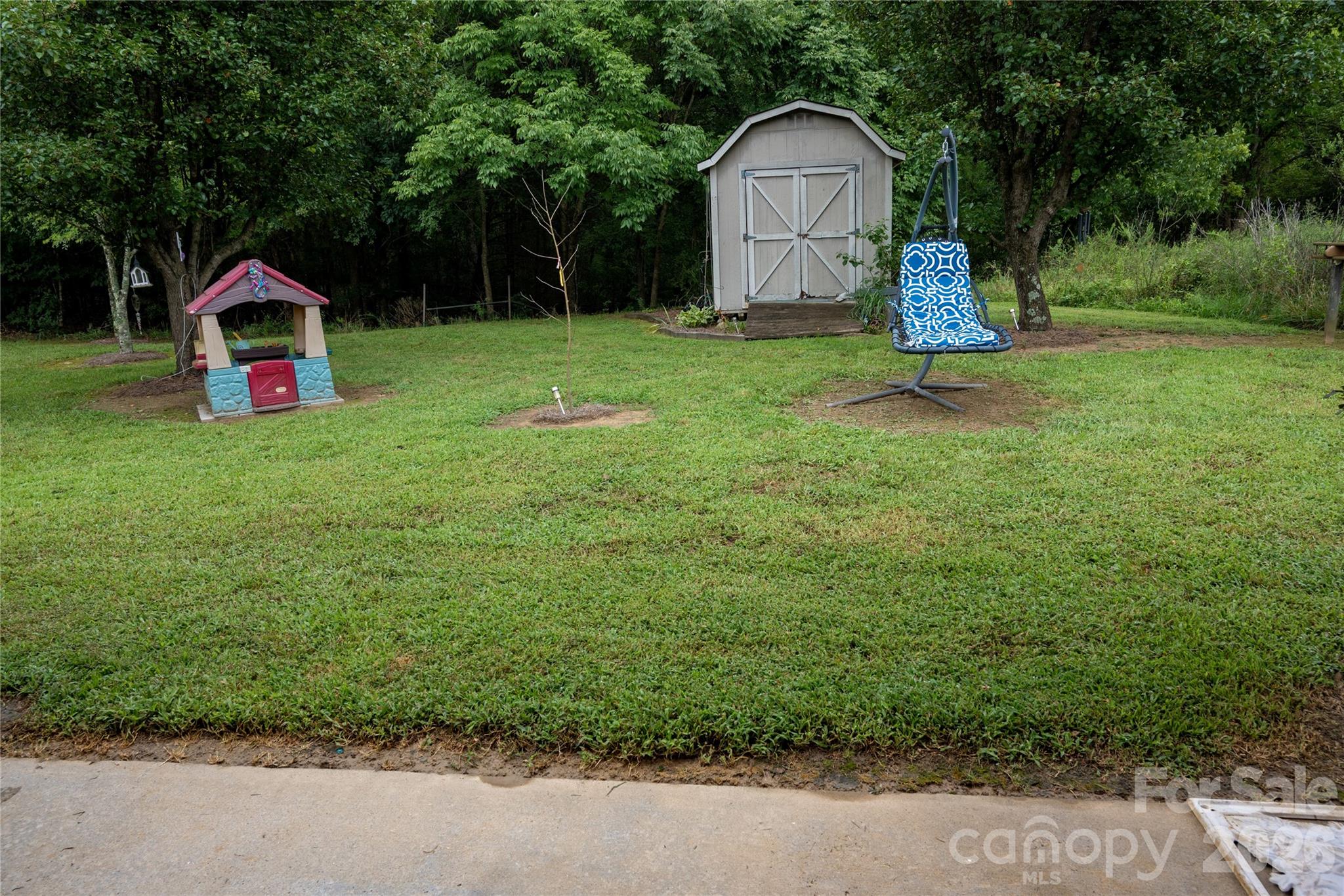 main property photo 43