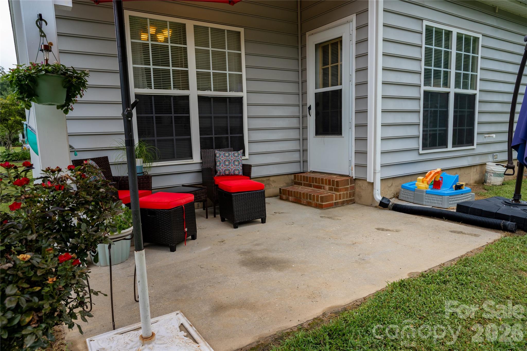 main property photo 44