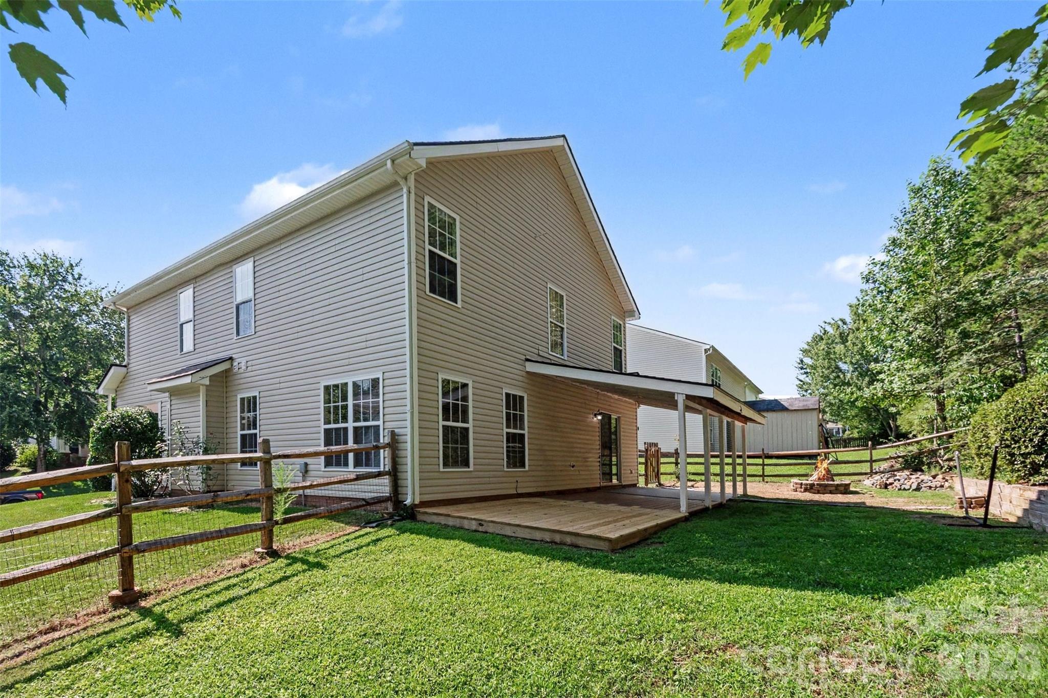 main property photo 23