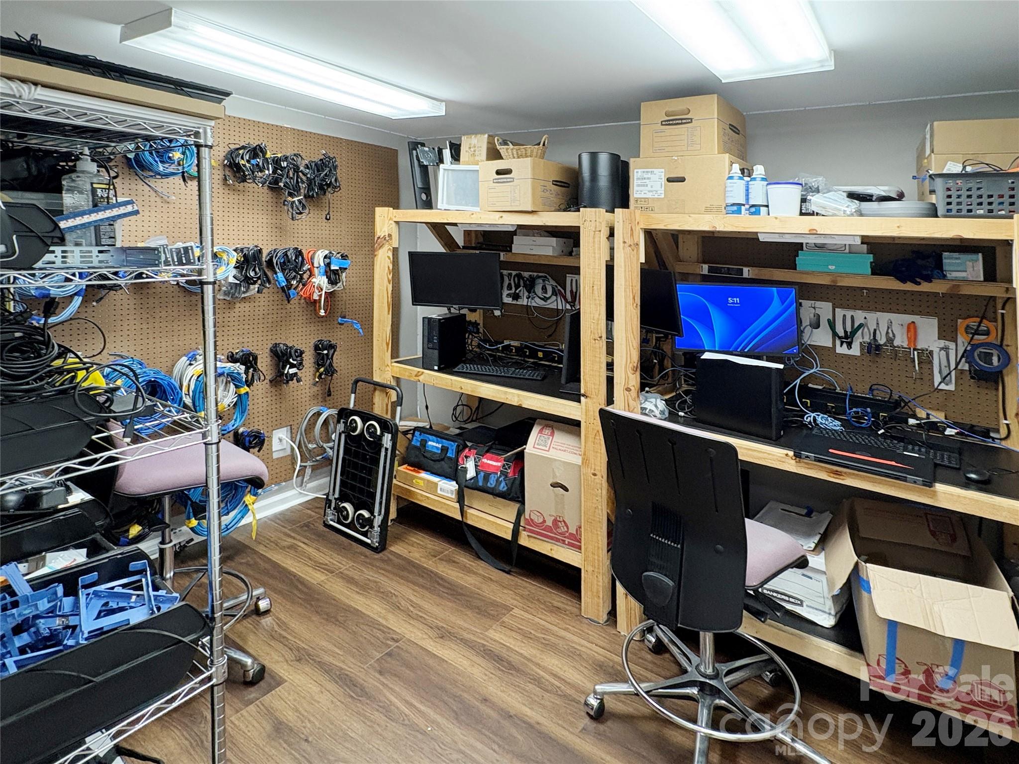 main property photo 10