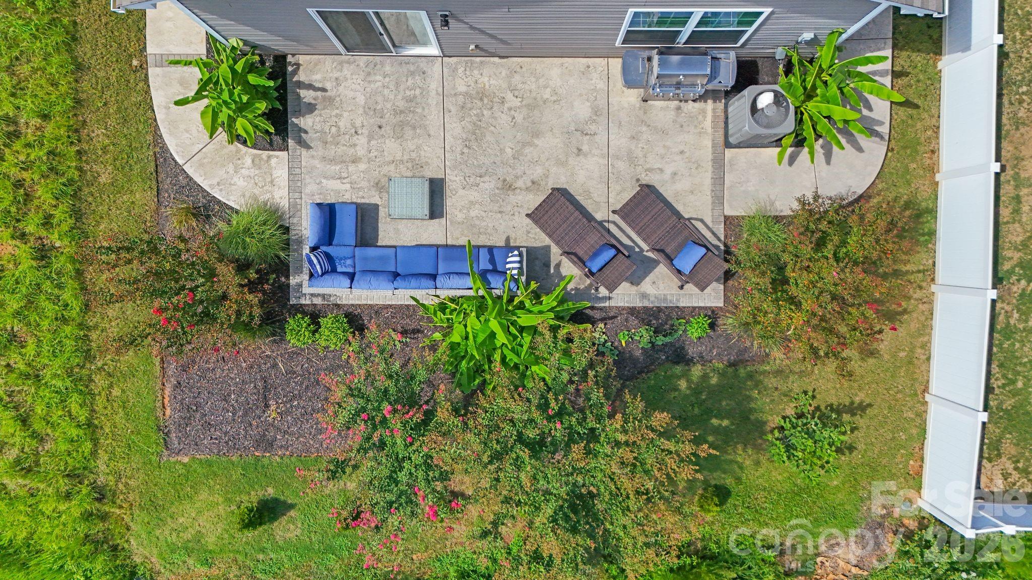 main property photo 41