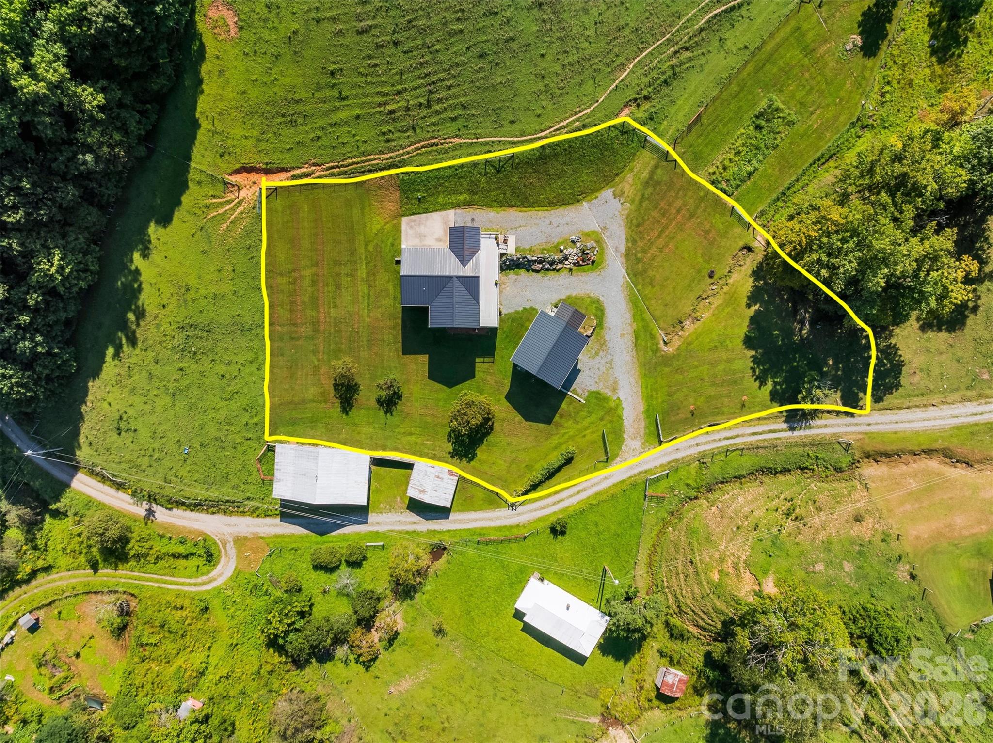 main property photo 8