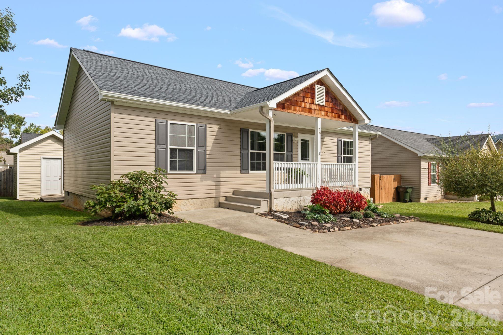 main property photo 23